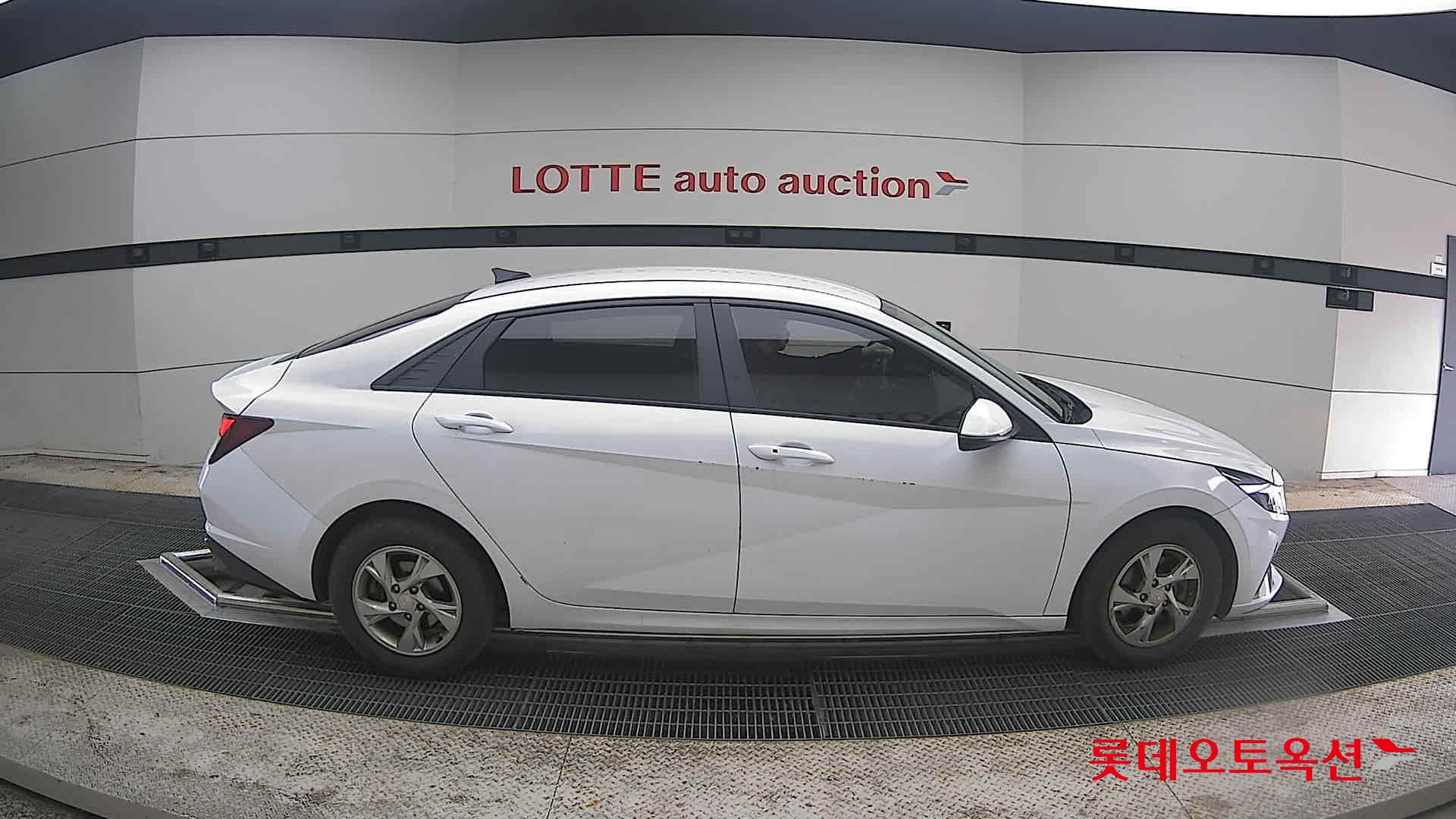 Hyundai Elantra 2021 - Image 21