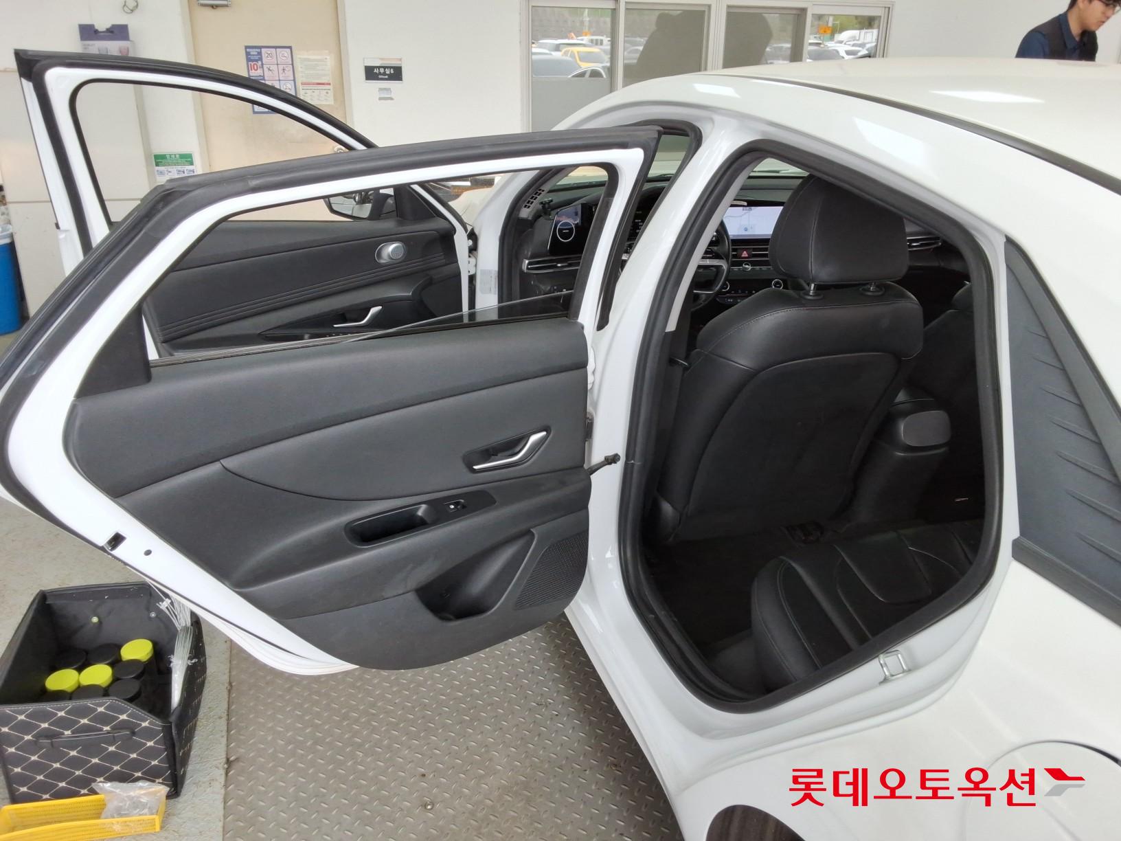 Hyundai Elantra 2021 - Image 37