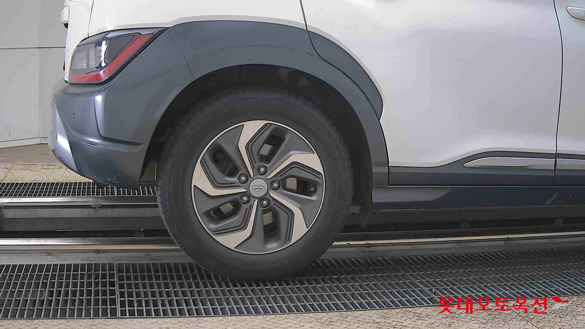 Hyundai Kona 2021 - Image 28