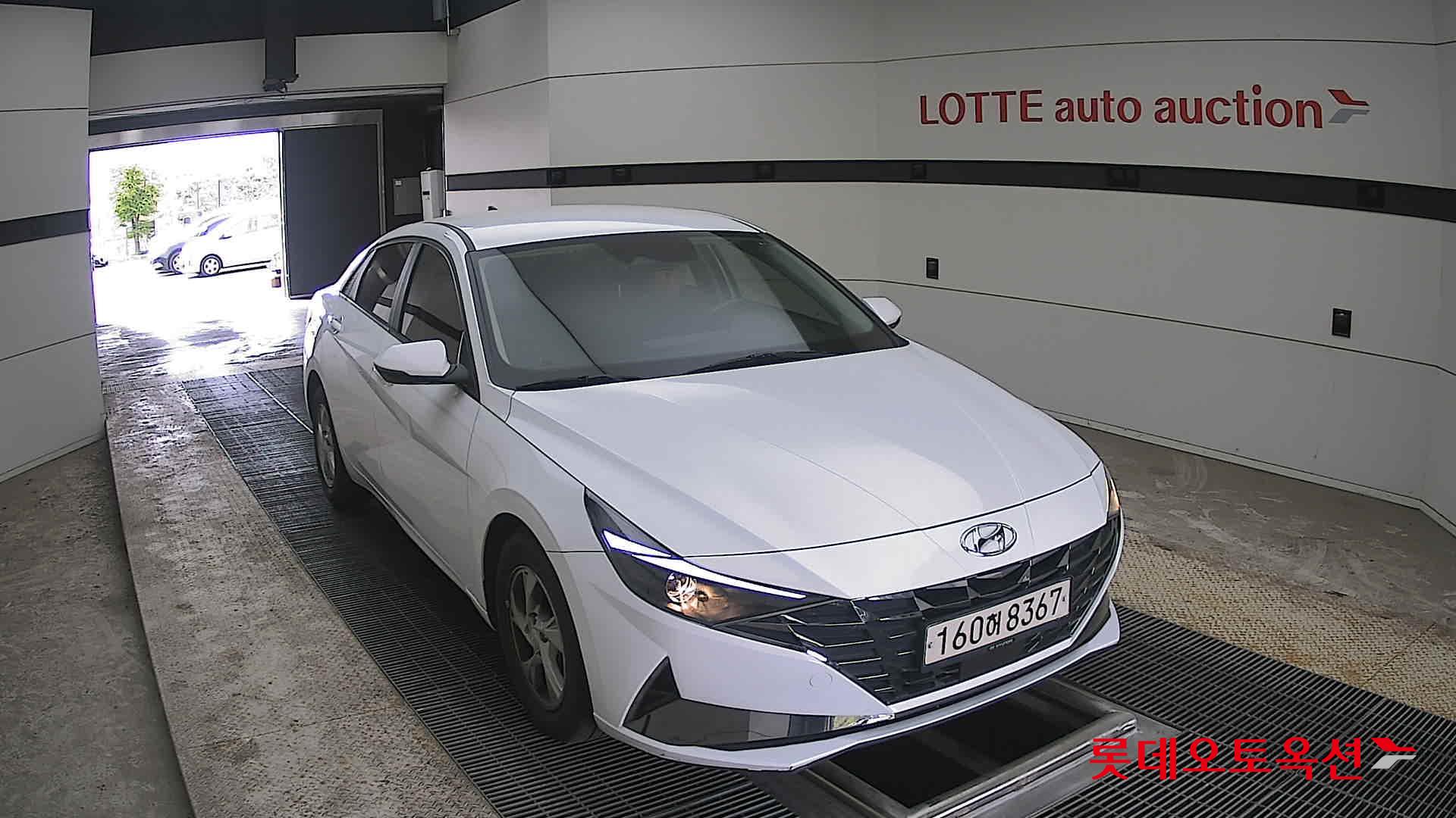 Hyundai Elantra 2021 - Image 24