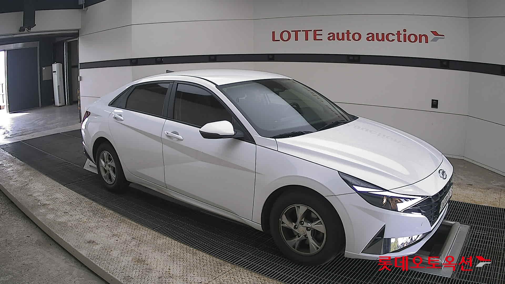 Hyundai Elantra 2021 - Image 23