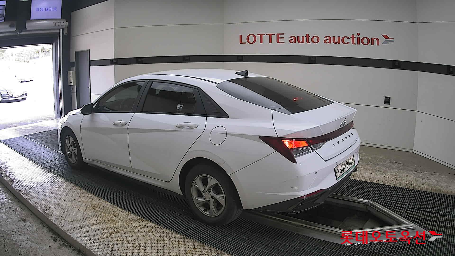 Hyundai Elantra 2021 - Image 15
