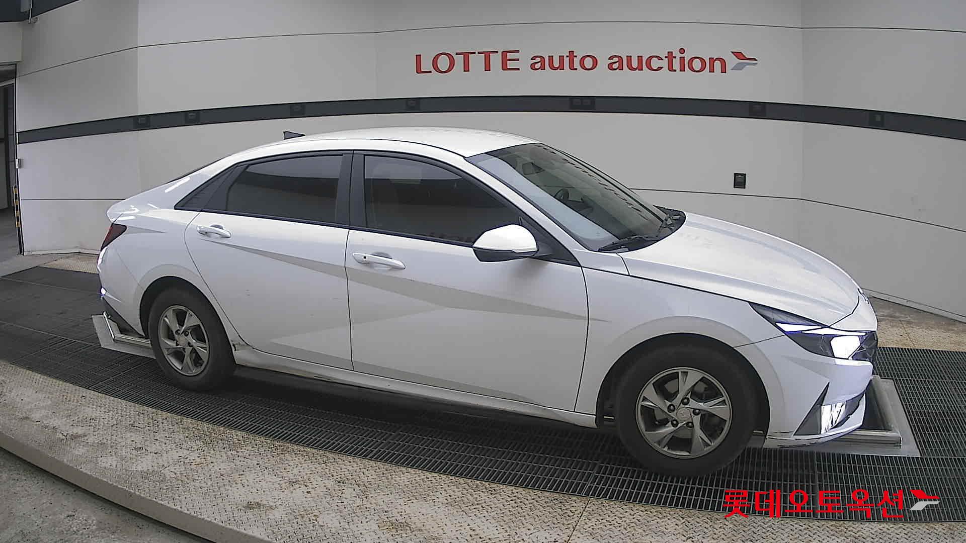 Hyundai Elantra 2021 - Image 22