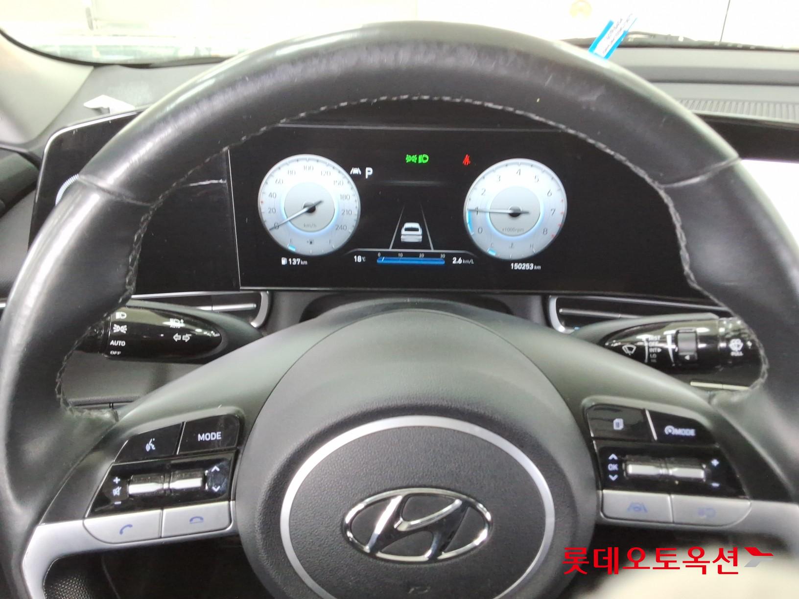 Hyundai Elantra 2021 - Image 30