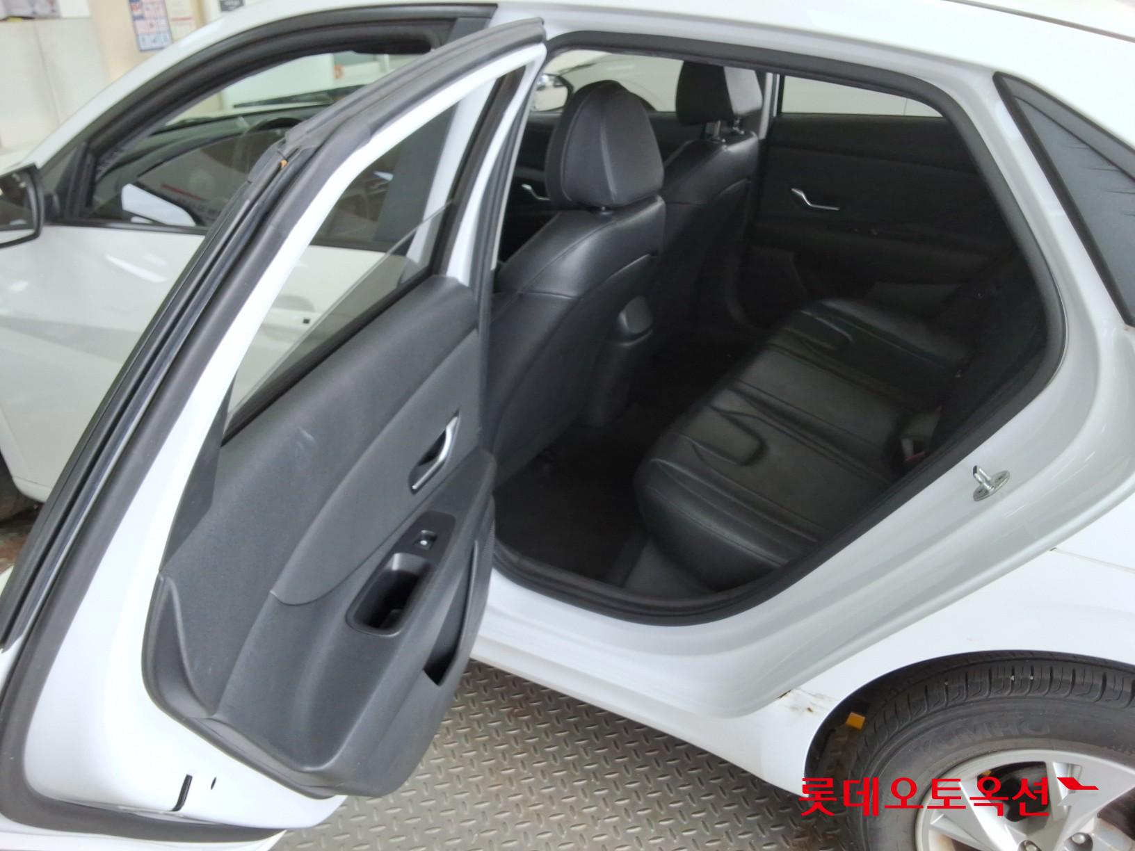 현대자동차 아반떼 2021 - 이미지 38