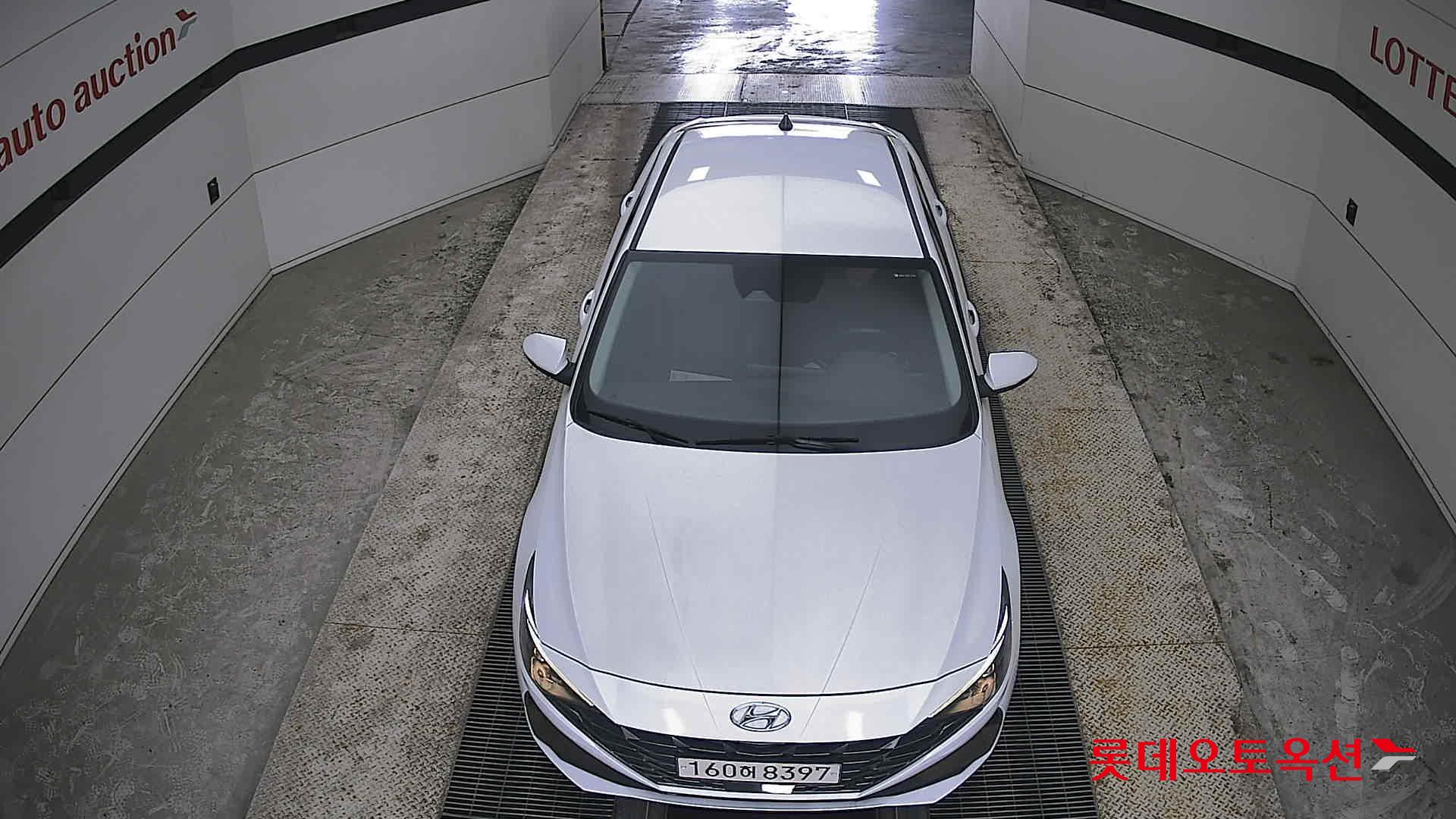 Hyundai Elantra 2021 - Image 7