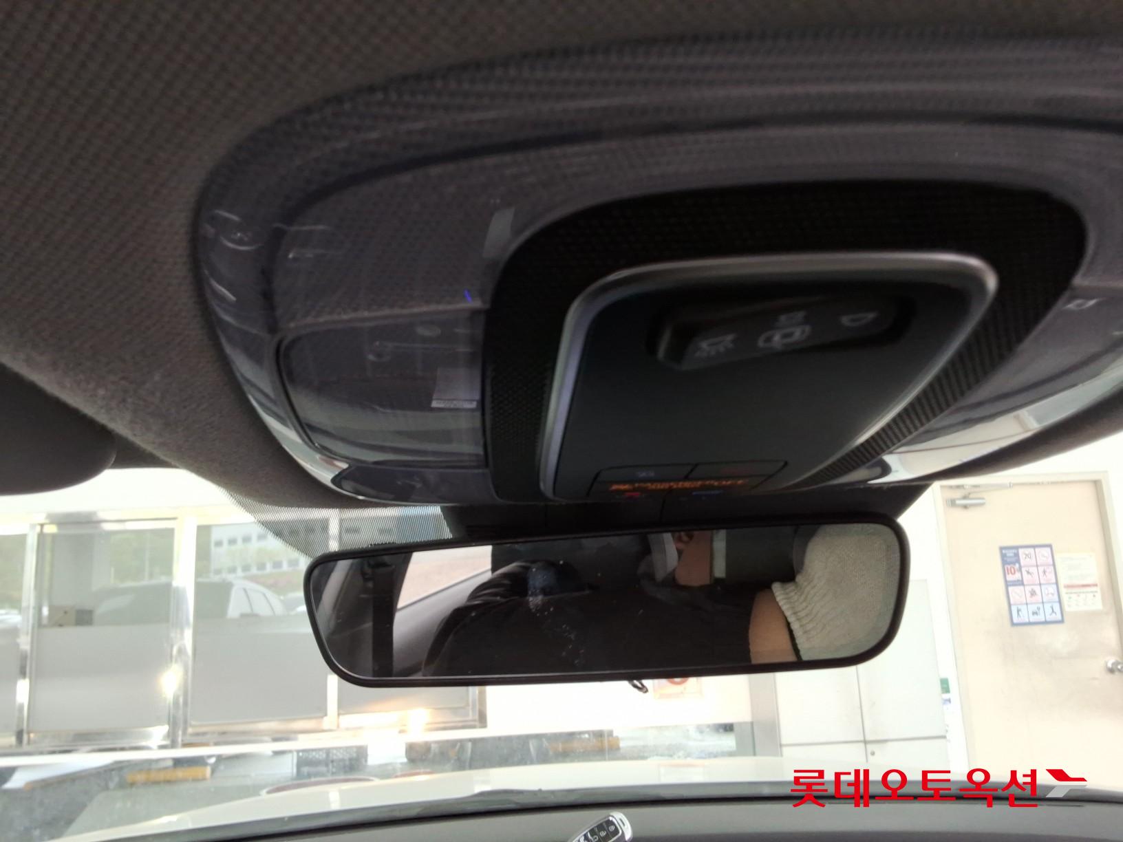 Hyundai Elantra 2021 - Image 31