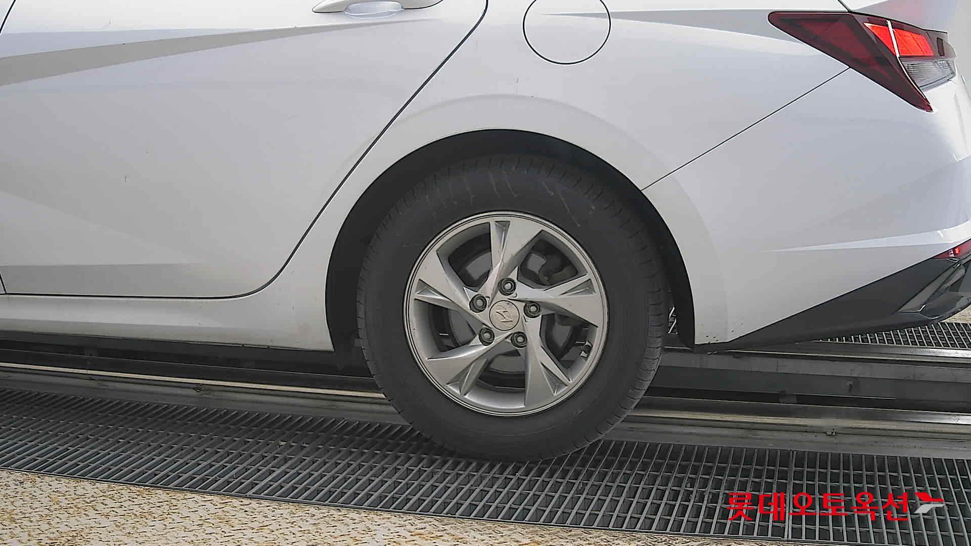 현대자동차 아반떼 2021 - 이미지 26