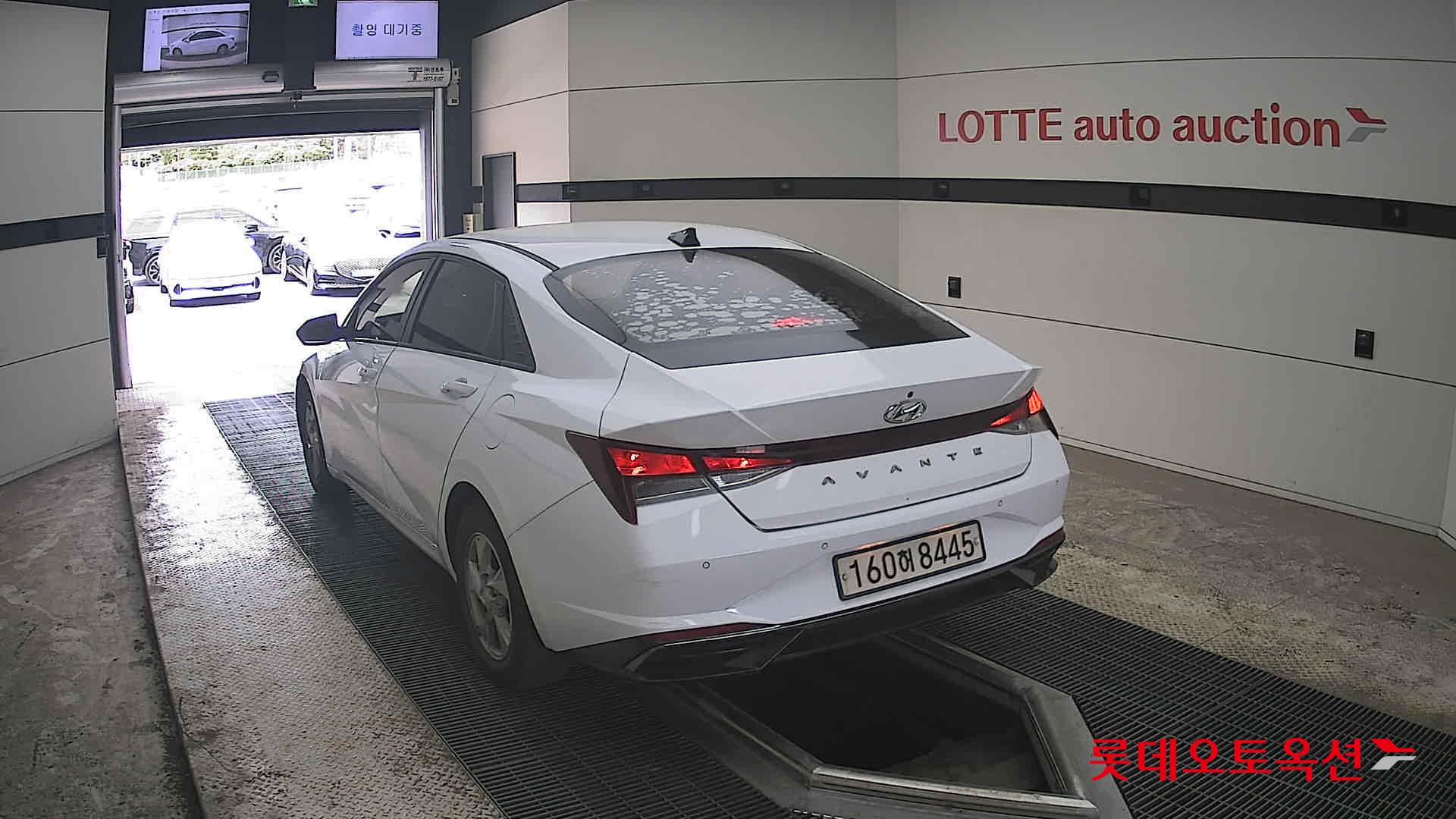 Hyundai Elantra 2021 - Image 16