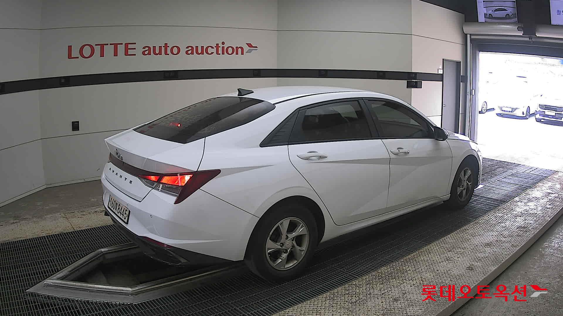 Hyundai Elantra 2021 - Image 19