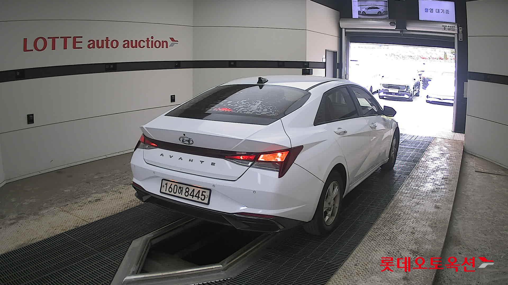Hyundai Elantra 2021 - Image 18