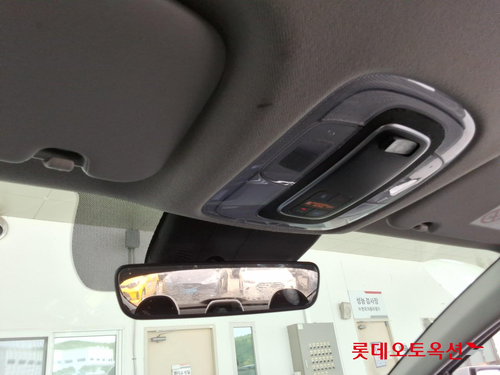 Hyundai Elantra 2021 - Image 31