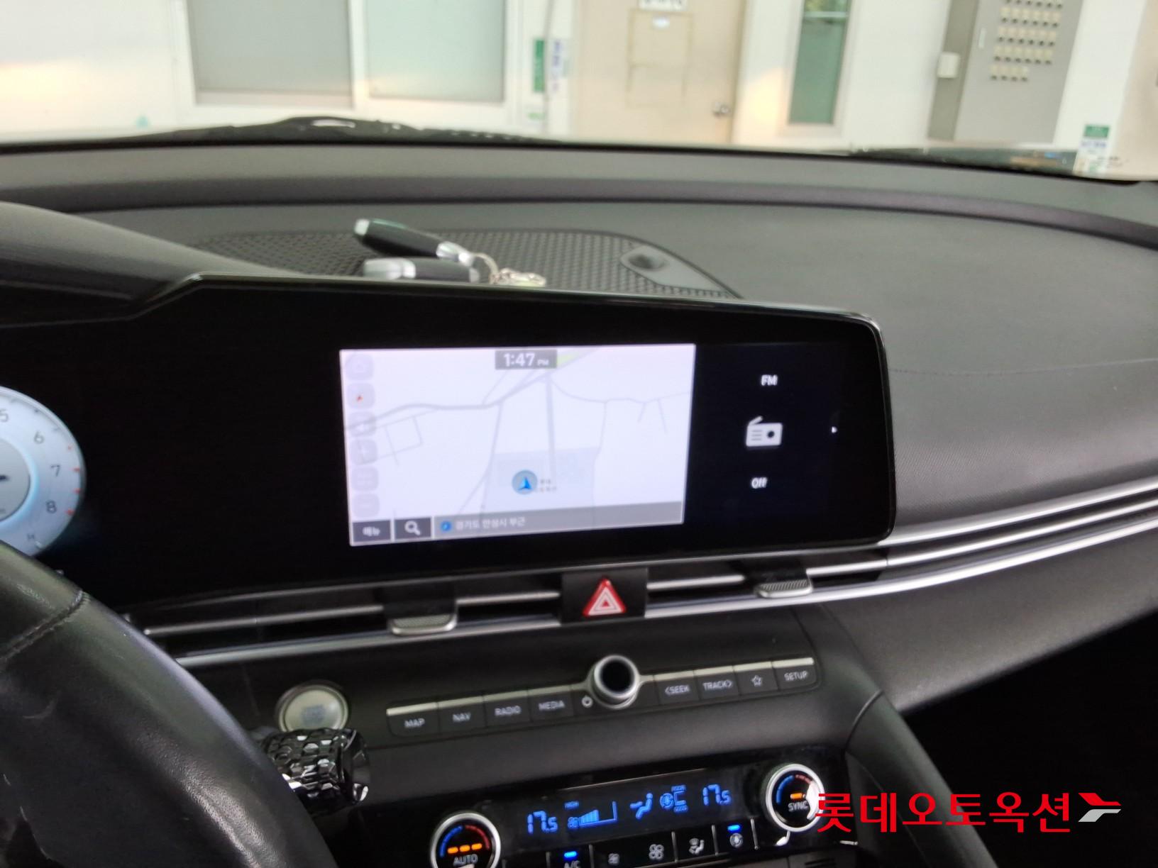 Hyundai Elantra 2021 - Image 32