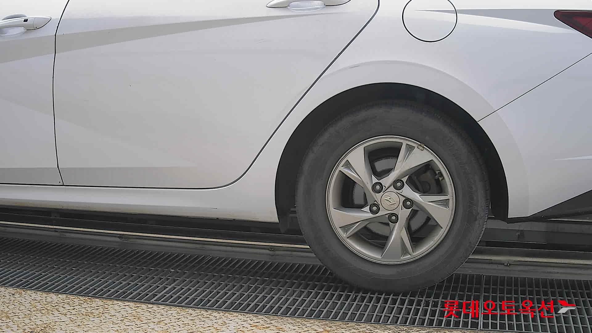 현대자동차 아반떼 2021 - 이미지 26