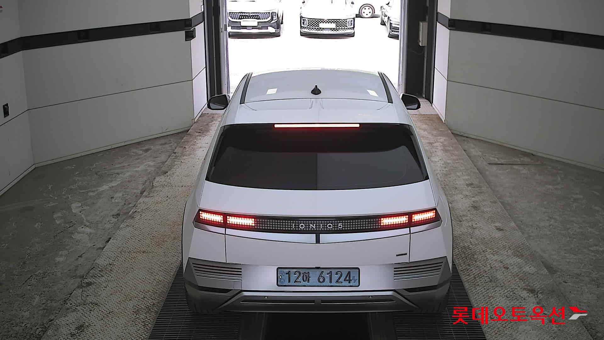 هيونداي أيونيك 5 2022 - صورة 17