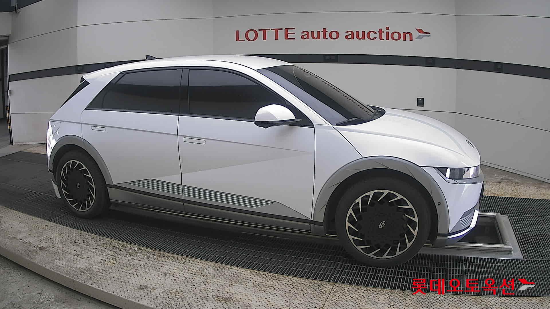 هيونداي أيونيك 5 2022 - صورة 22