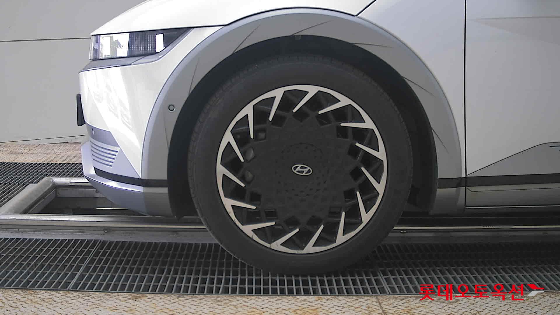 هيونداي أيونيك 5 2022 - صورة 25