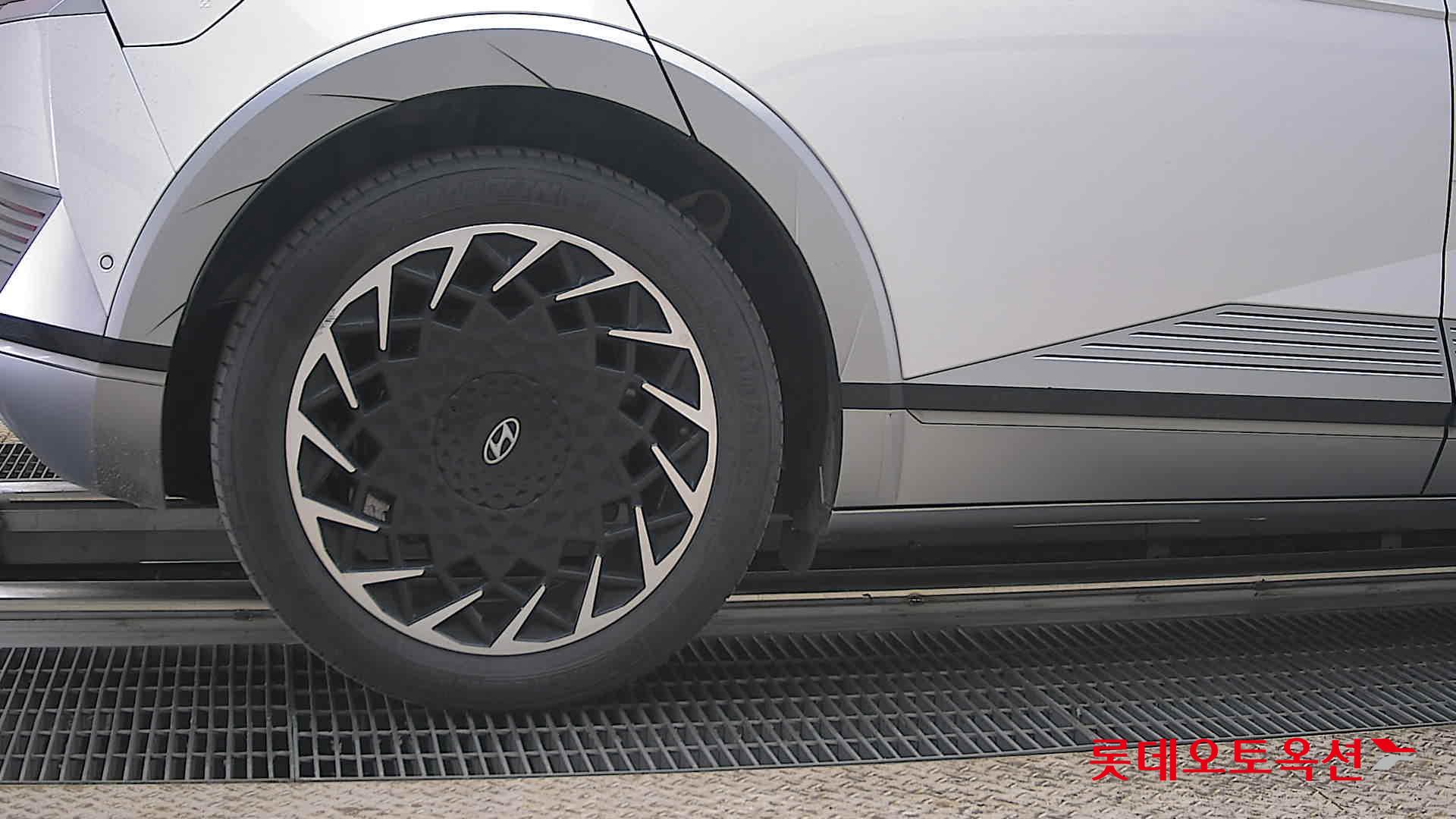 هيونداي أيونيك 5 2022 - صورة 28