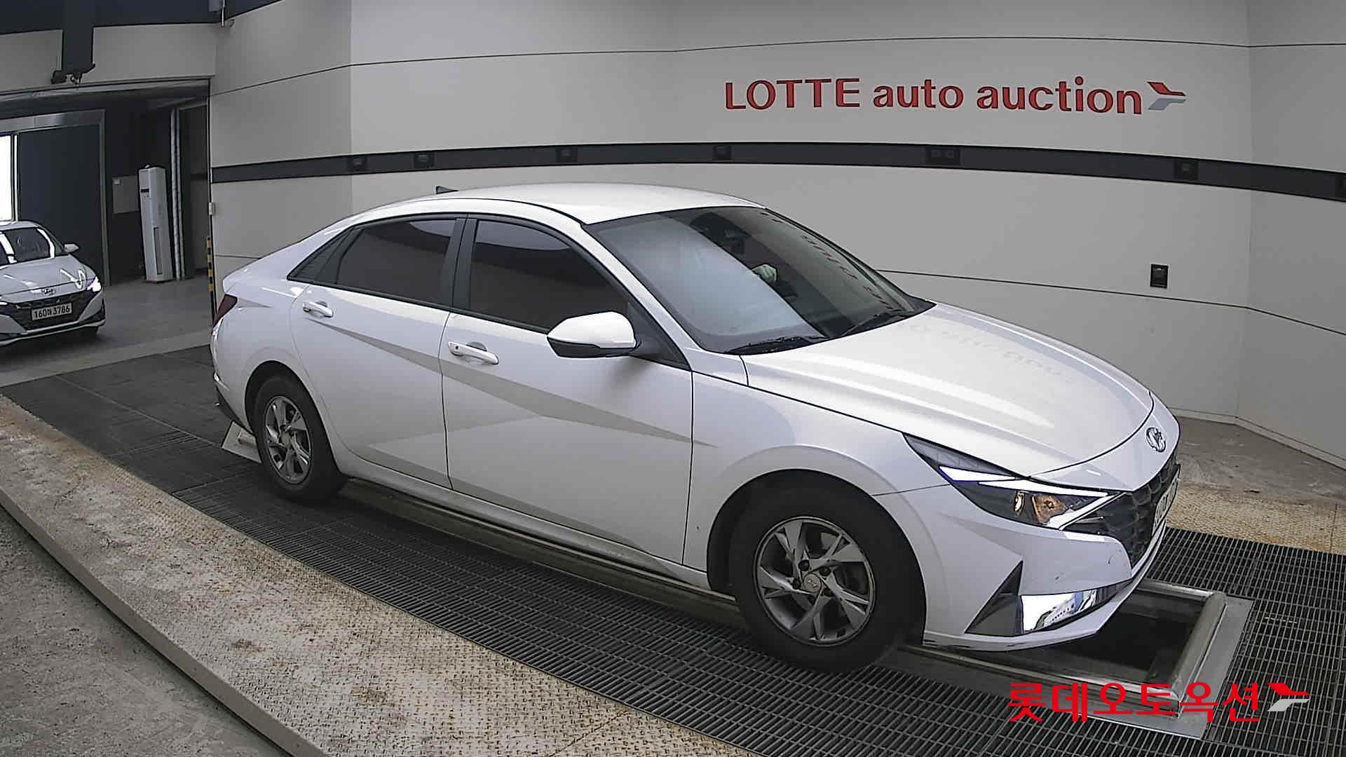 Hyundai Elantra 2021 - Image 23