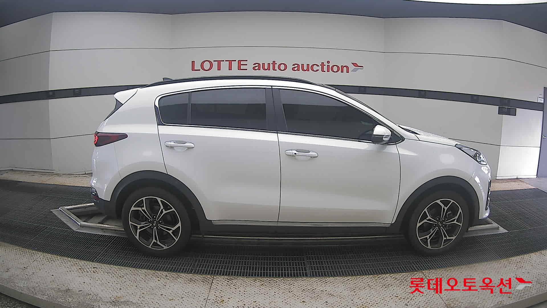 2020 - kia sportage