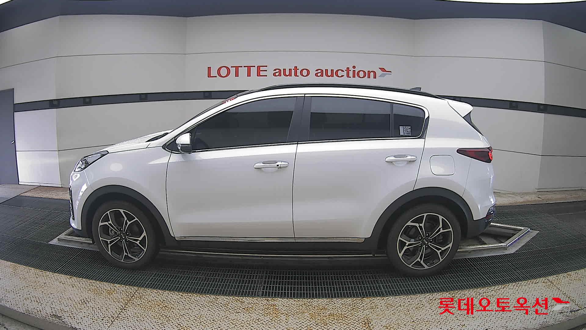 2020 - kia sportage