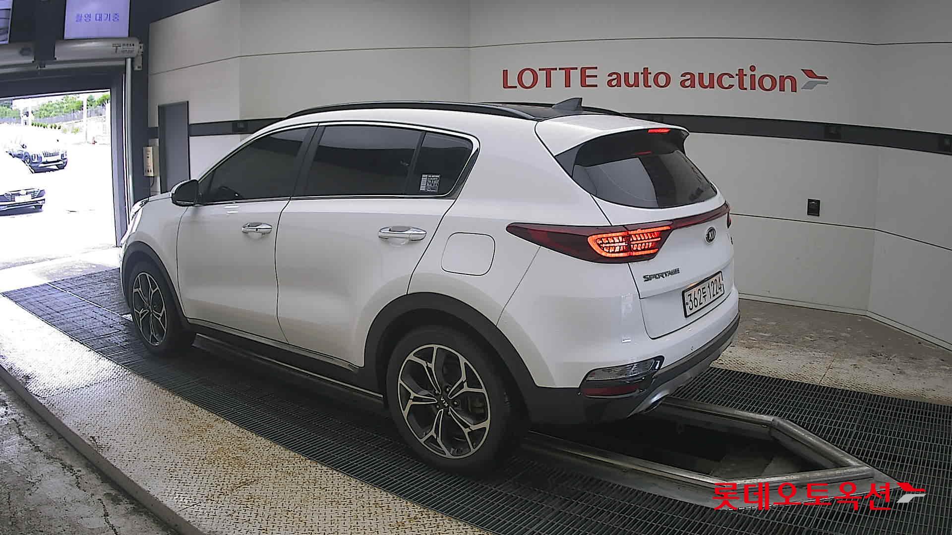 2020 - kia sportage