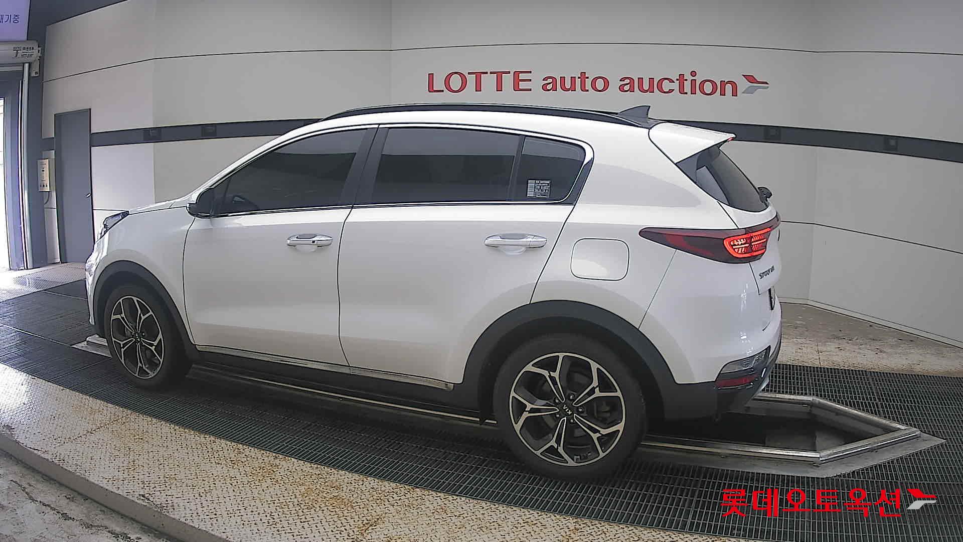 2020 - kia sportage
