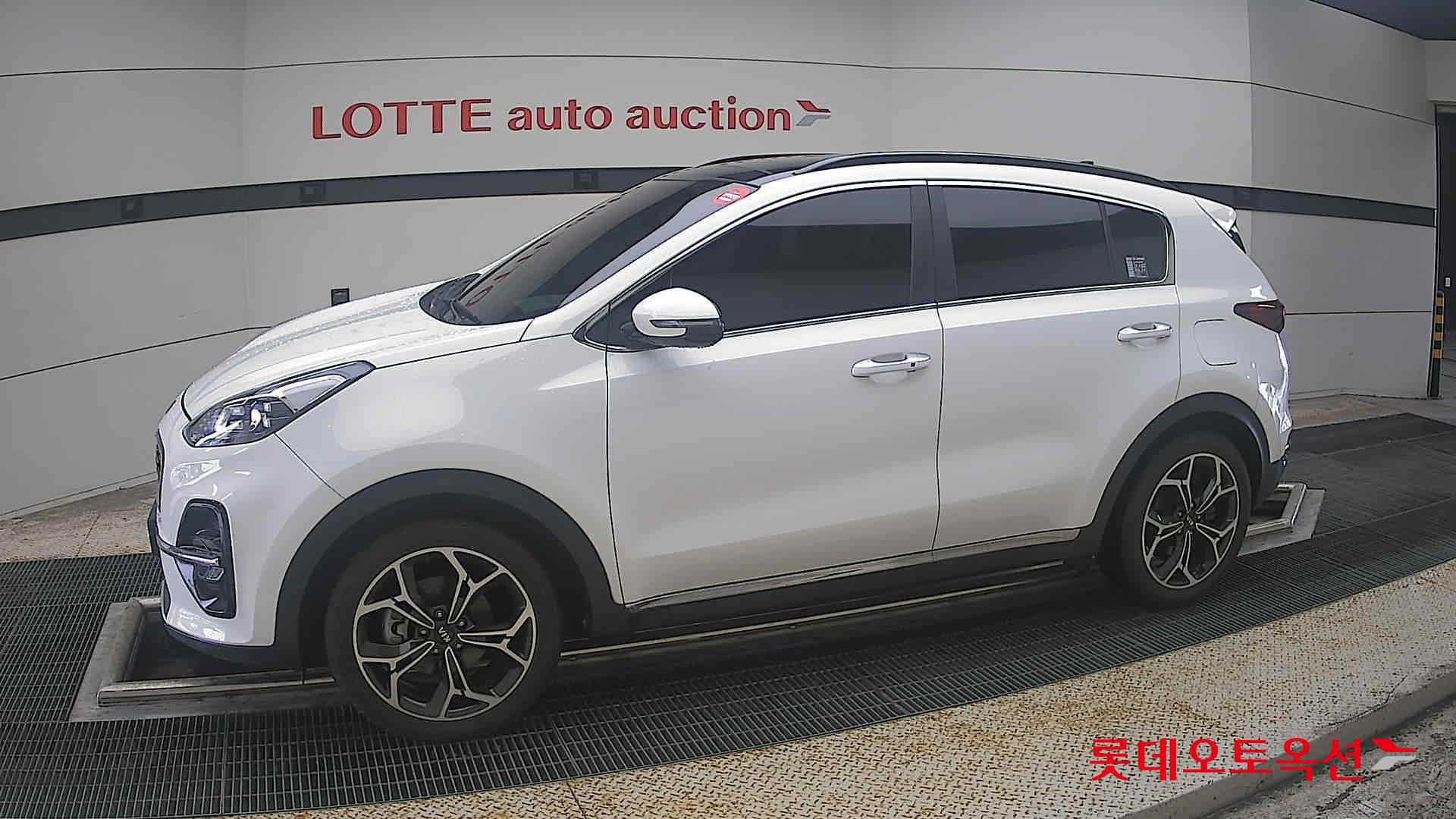 2020 - kia sportage