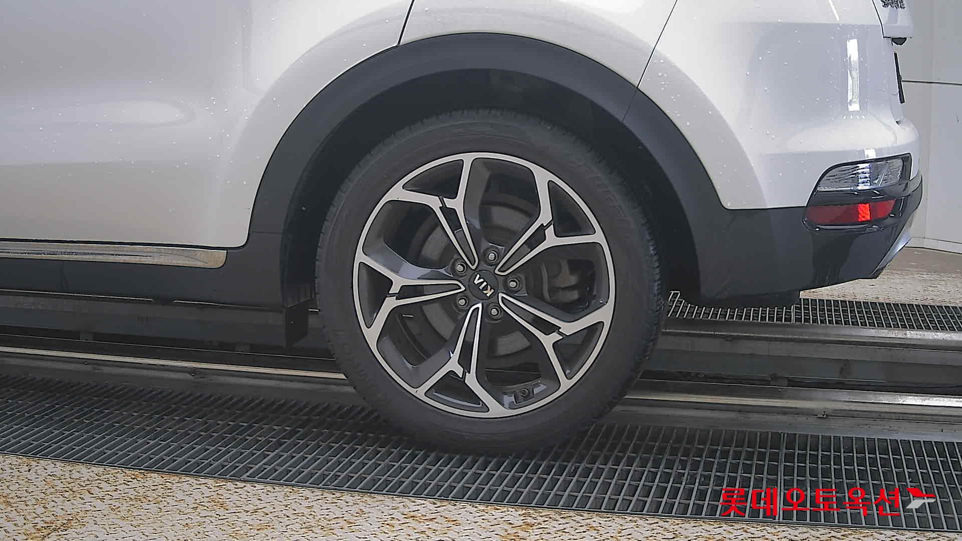 2020 - kia sportage