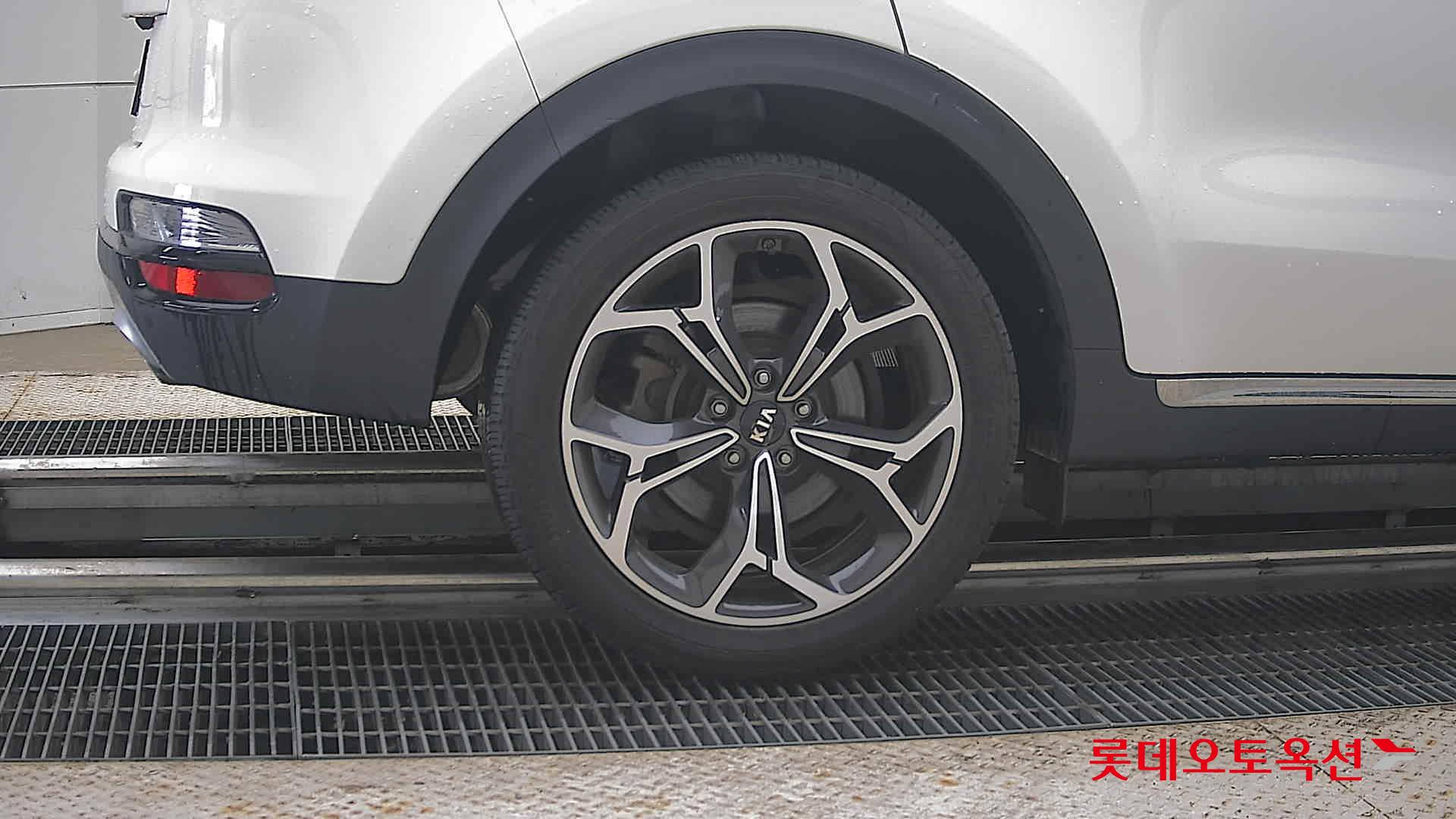 2020 - kia sportage