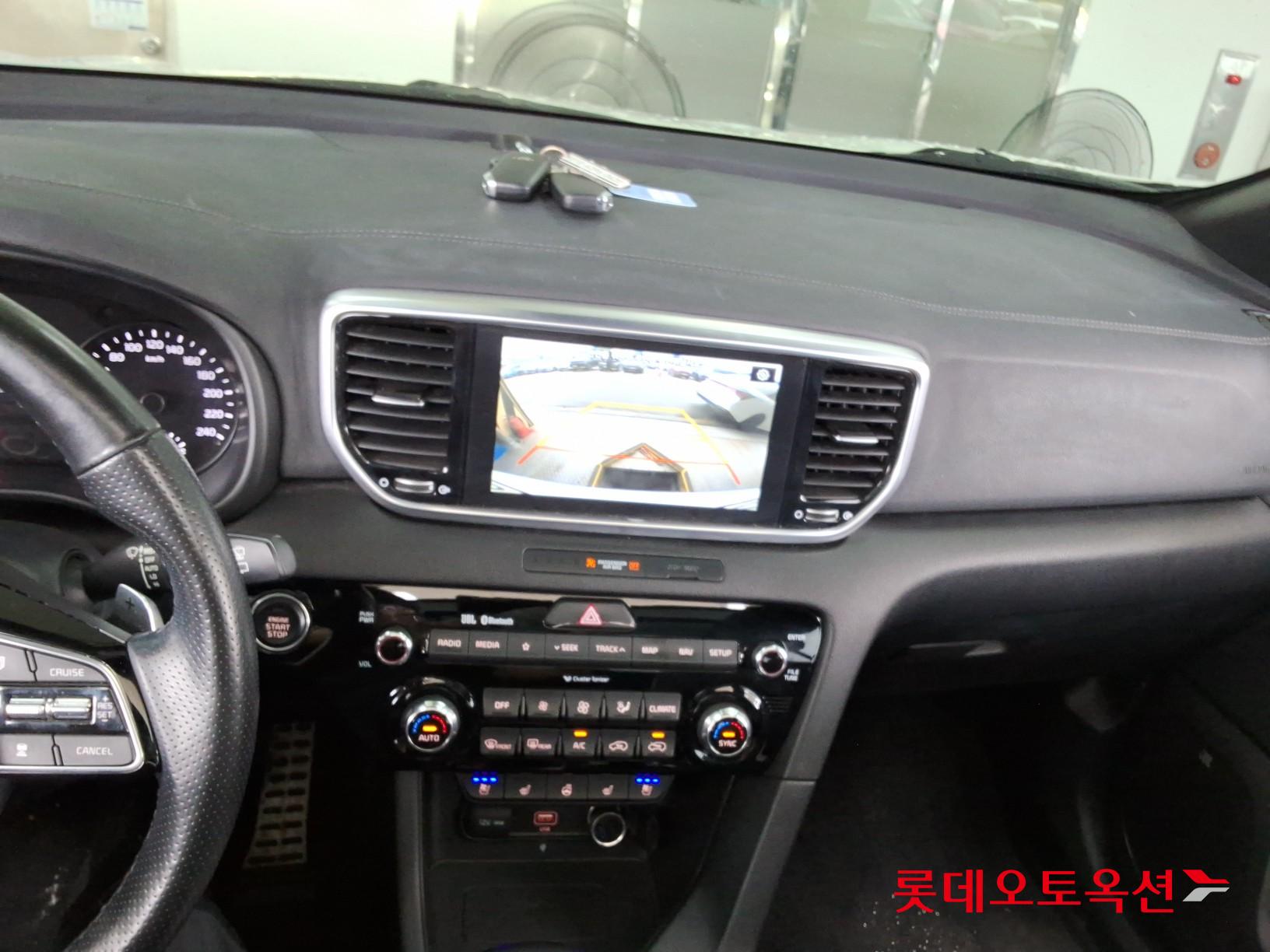 2020 - kia sportage
