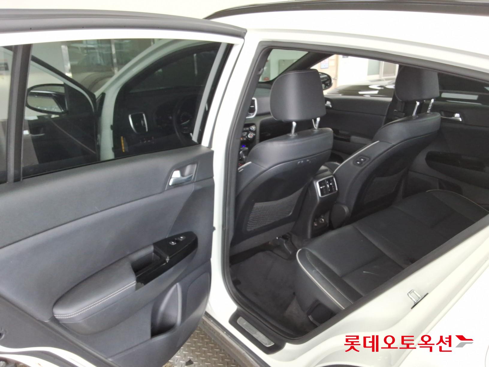 2020 - kia sportage