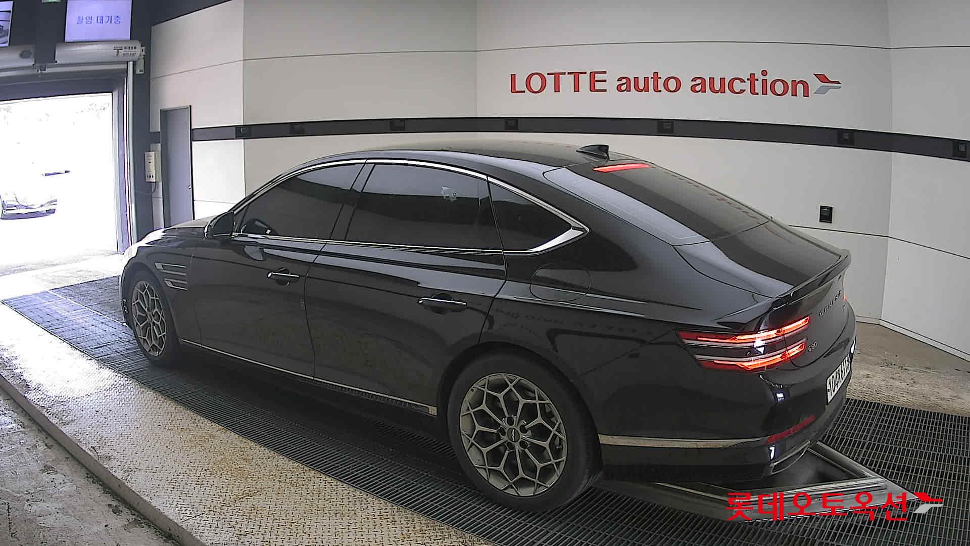 جينيسيس G80 2021 - صورة 15