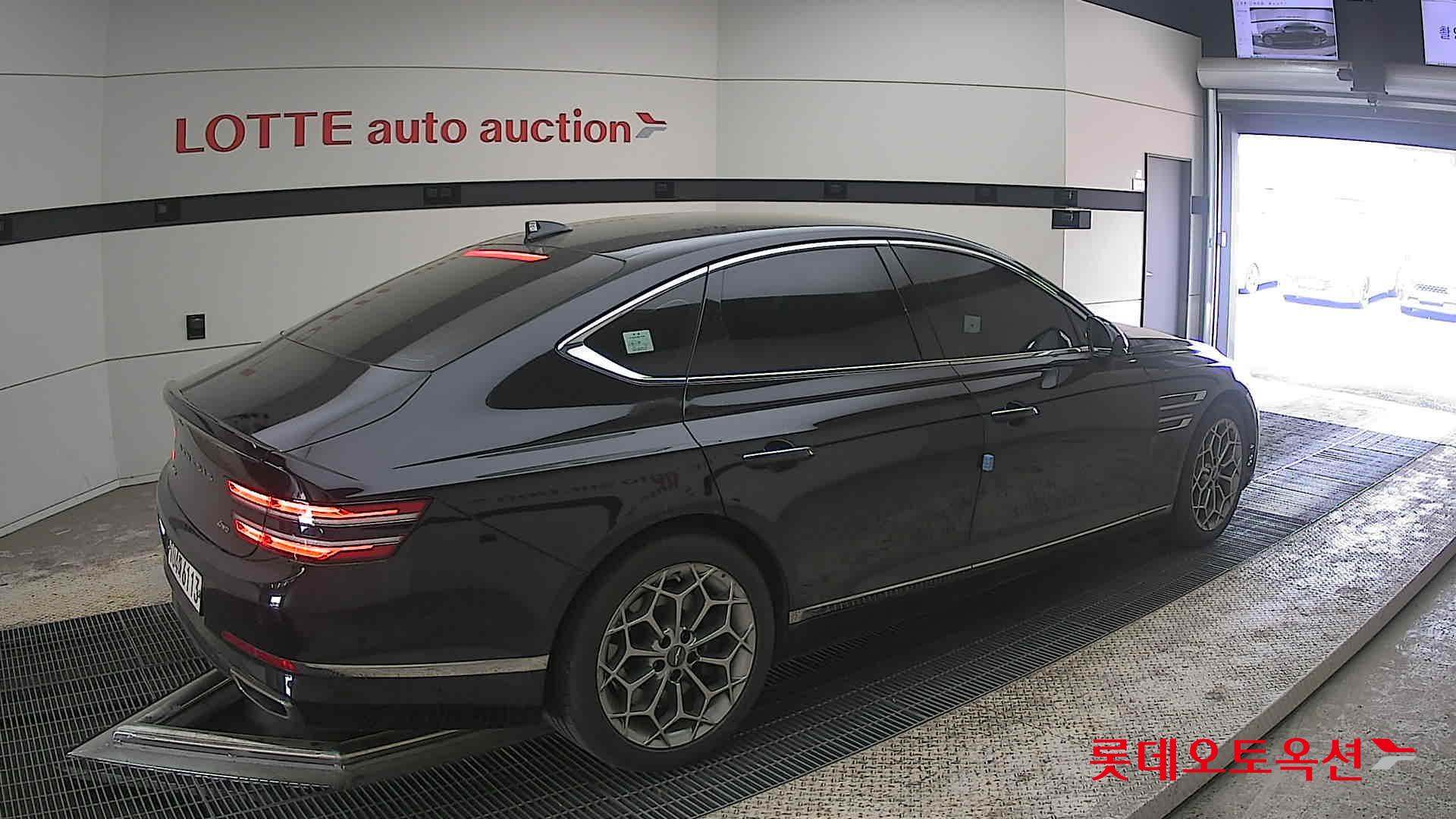 جينيسيس G80 2021 - صورة 19