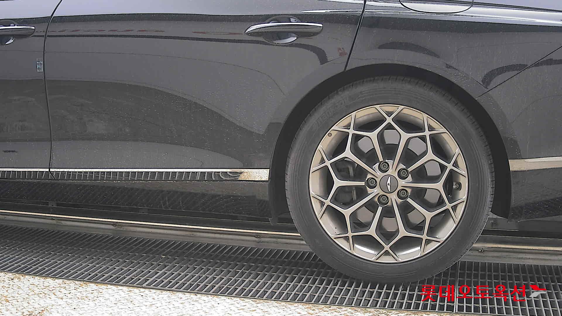 جينيسيس G80 2021 - صورة 26