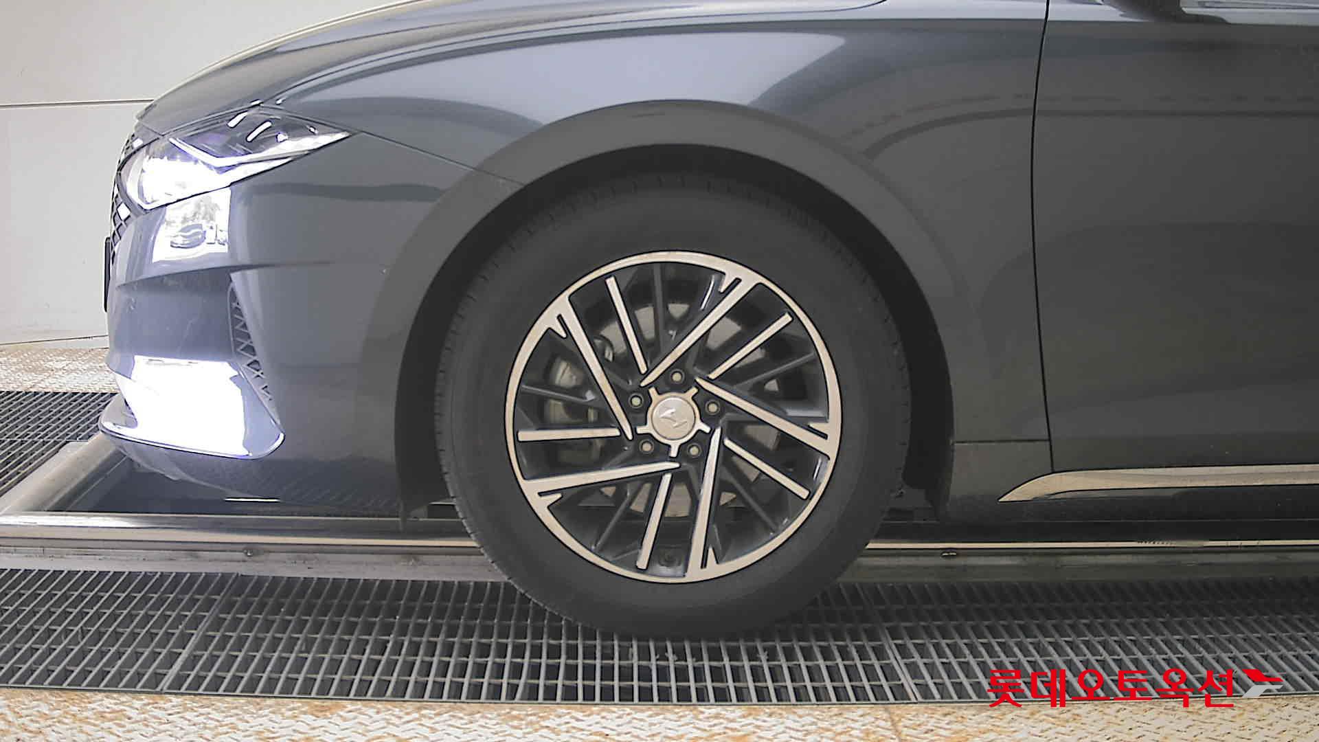 Hyundai Grandeur 2022 - Image 25