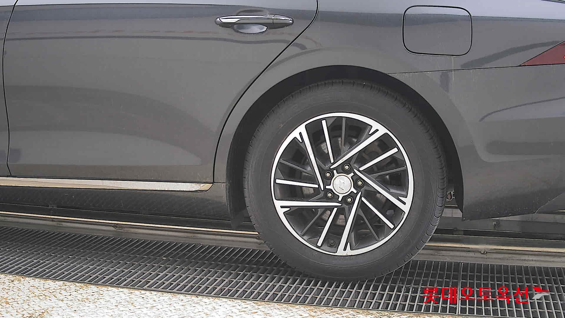 Hyundai Grandeur 2022 - Image 26