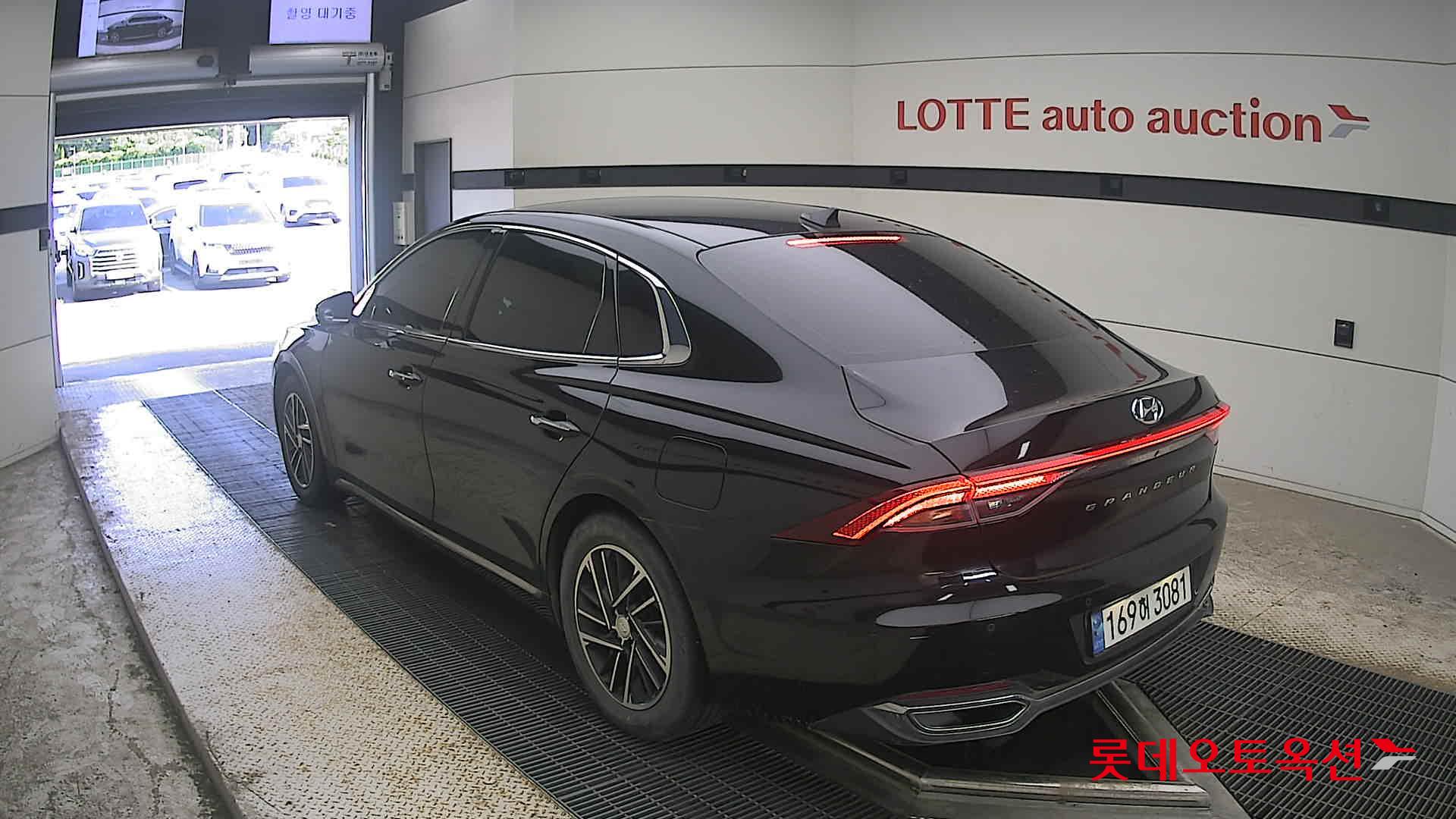2022 - hyundai grandeur