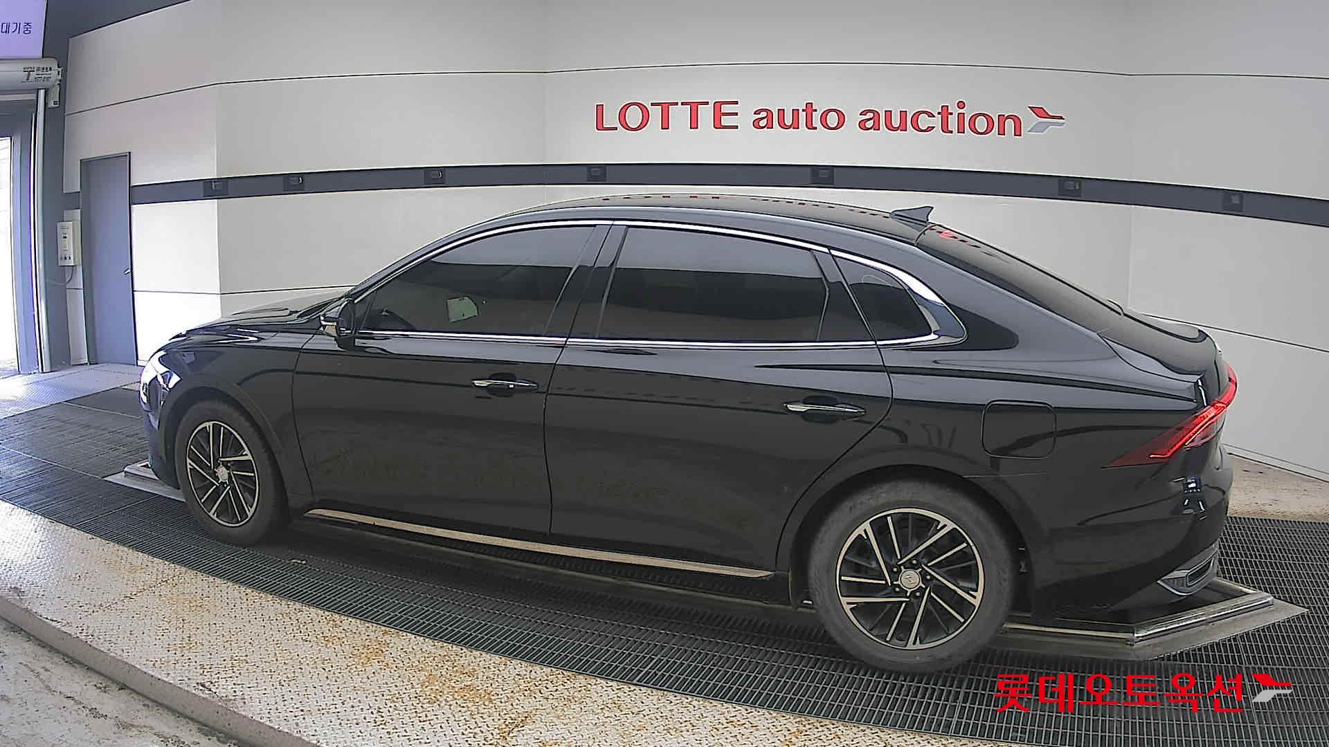 2022 - hyundai grandeur