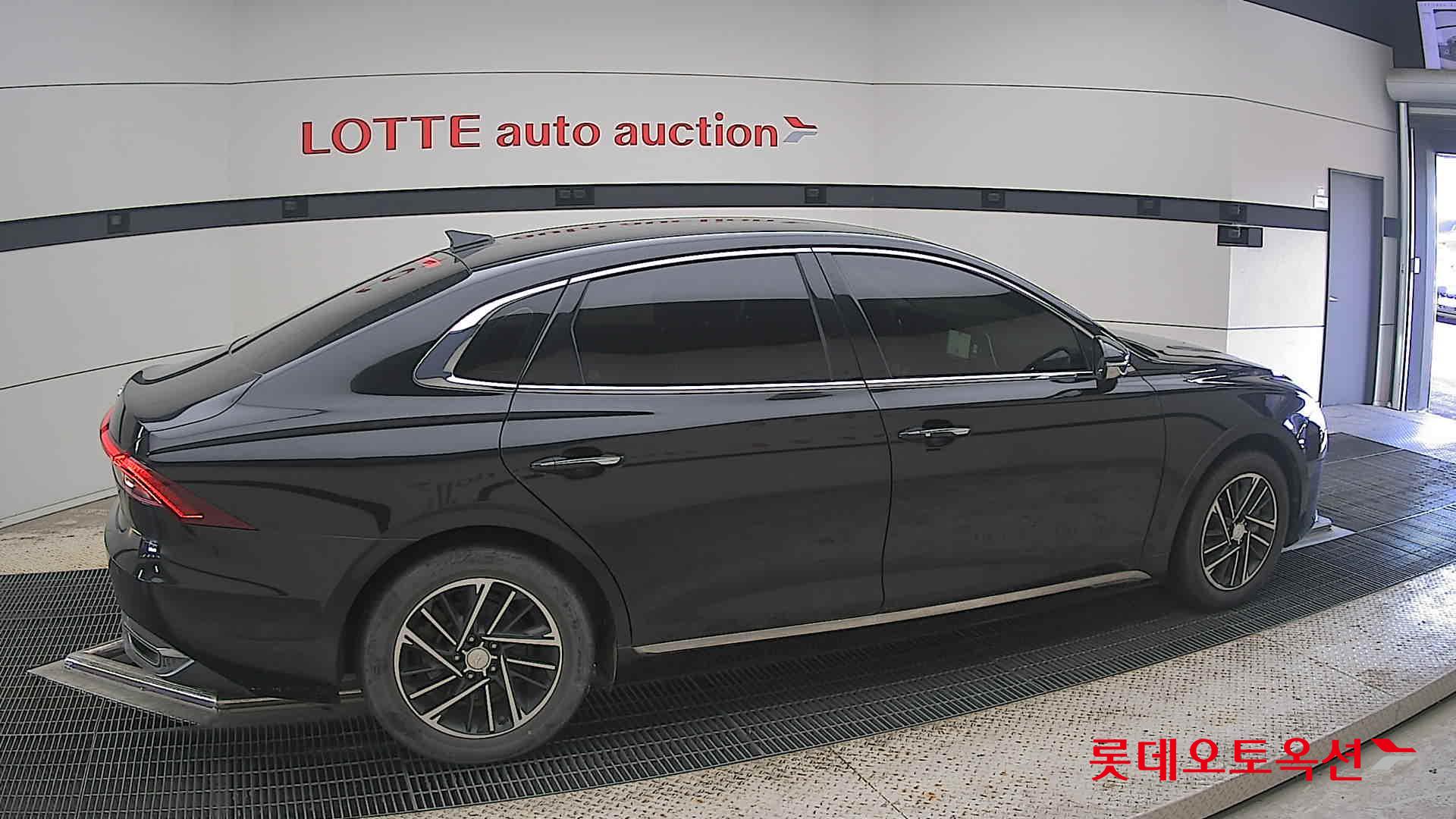 2022 - hyundai grandeur