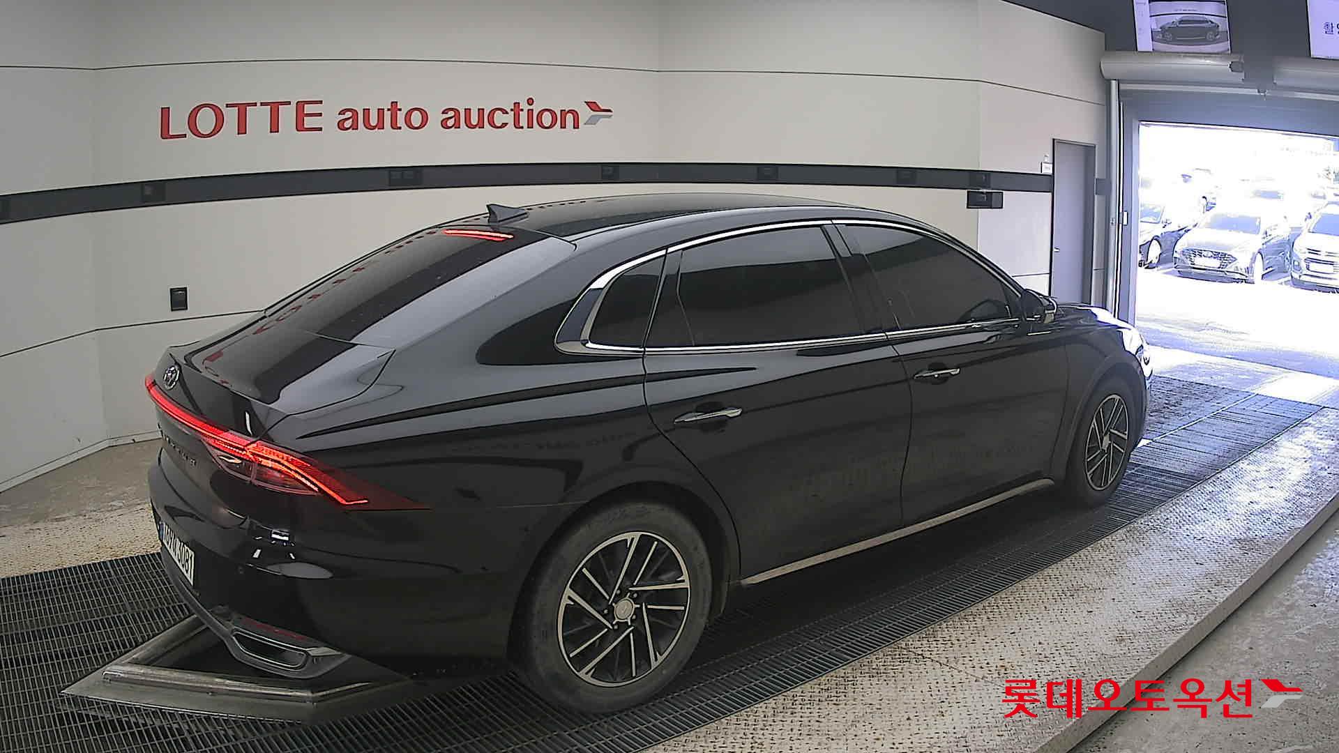 2022 - hyundai grandeur