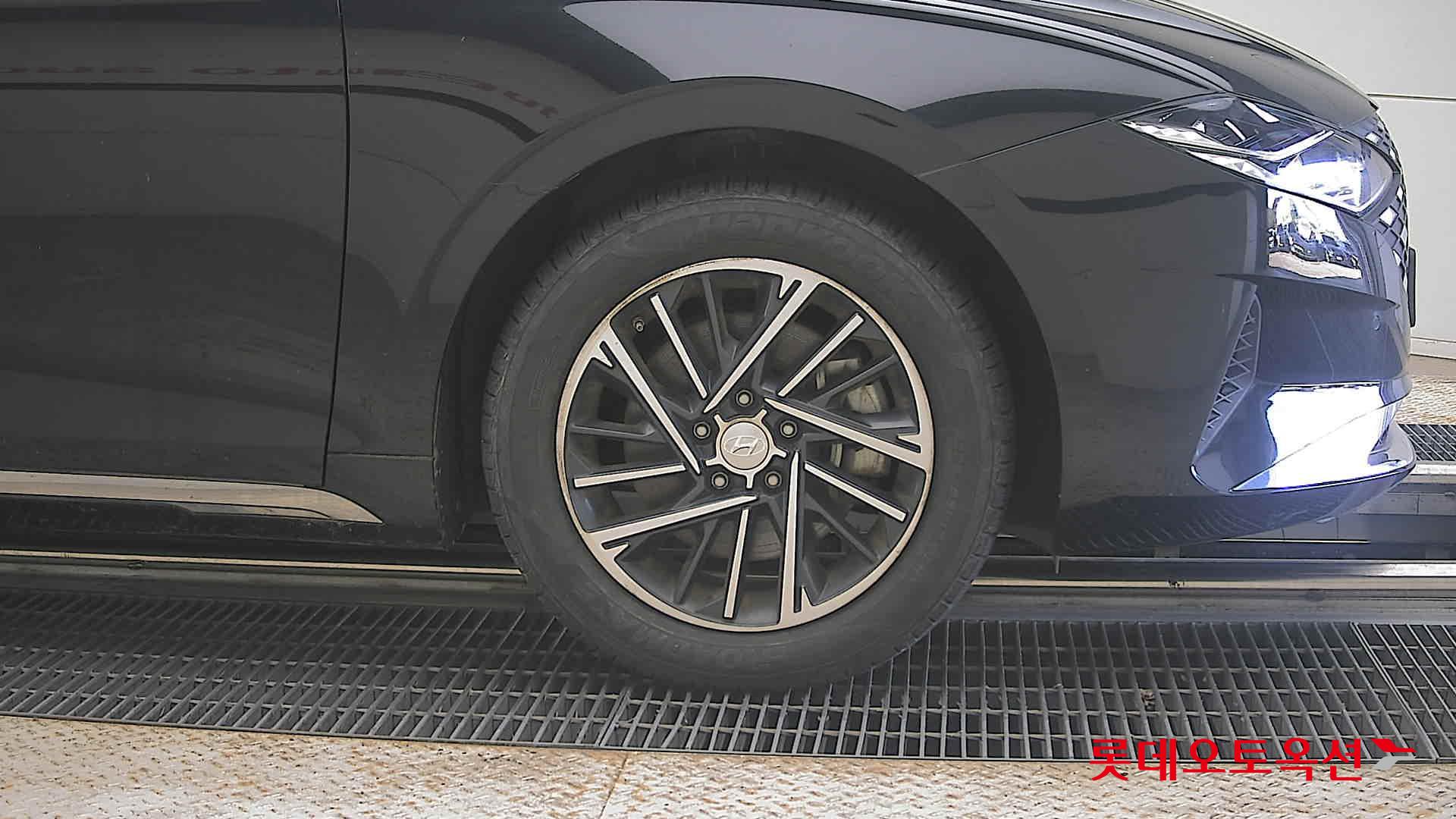 2022 - hyundai grandeur