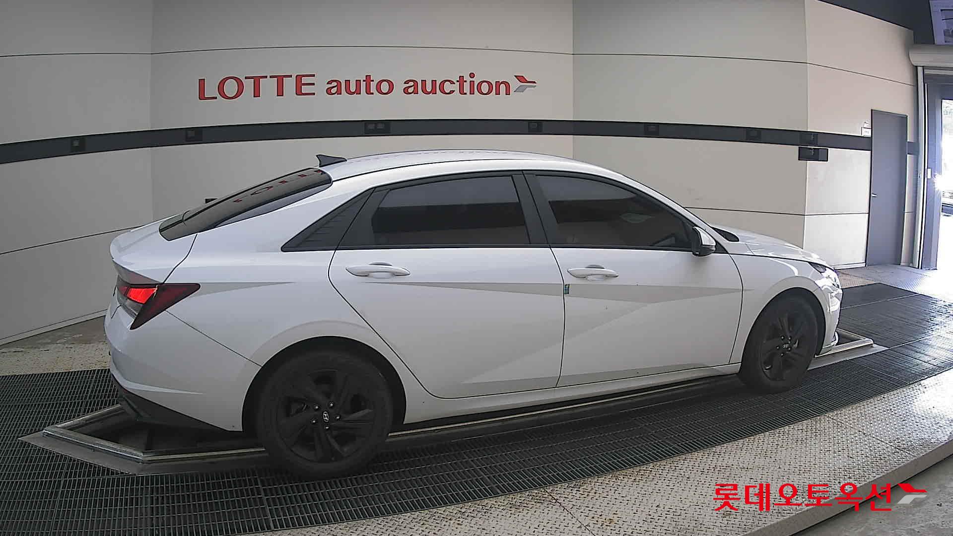 2023 - hyundai avante