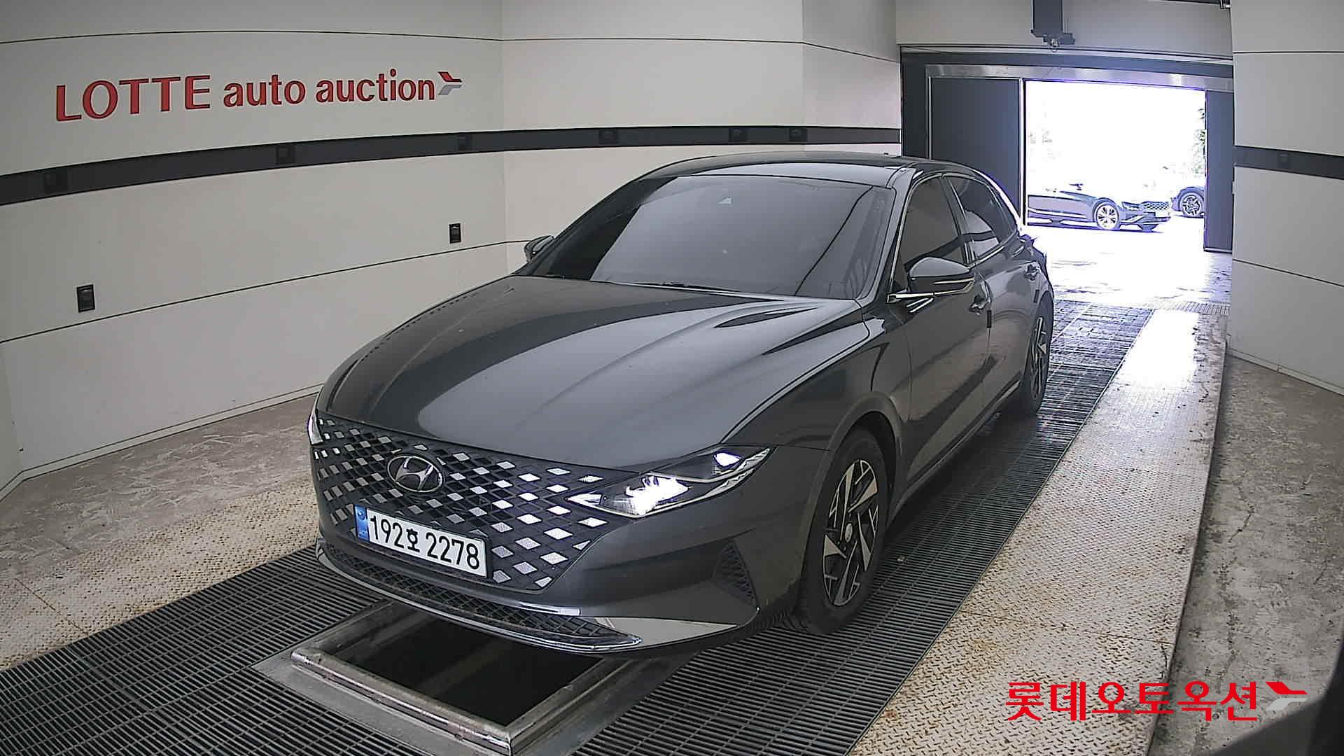 2022 - hyundai grandeur