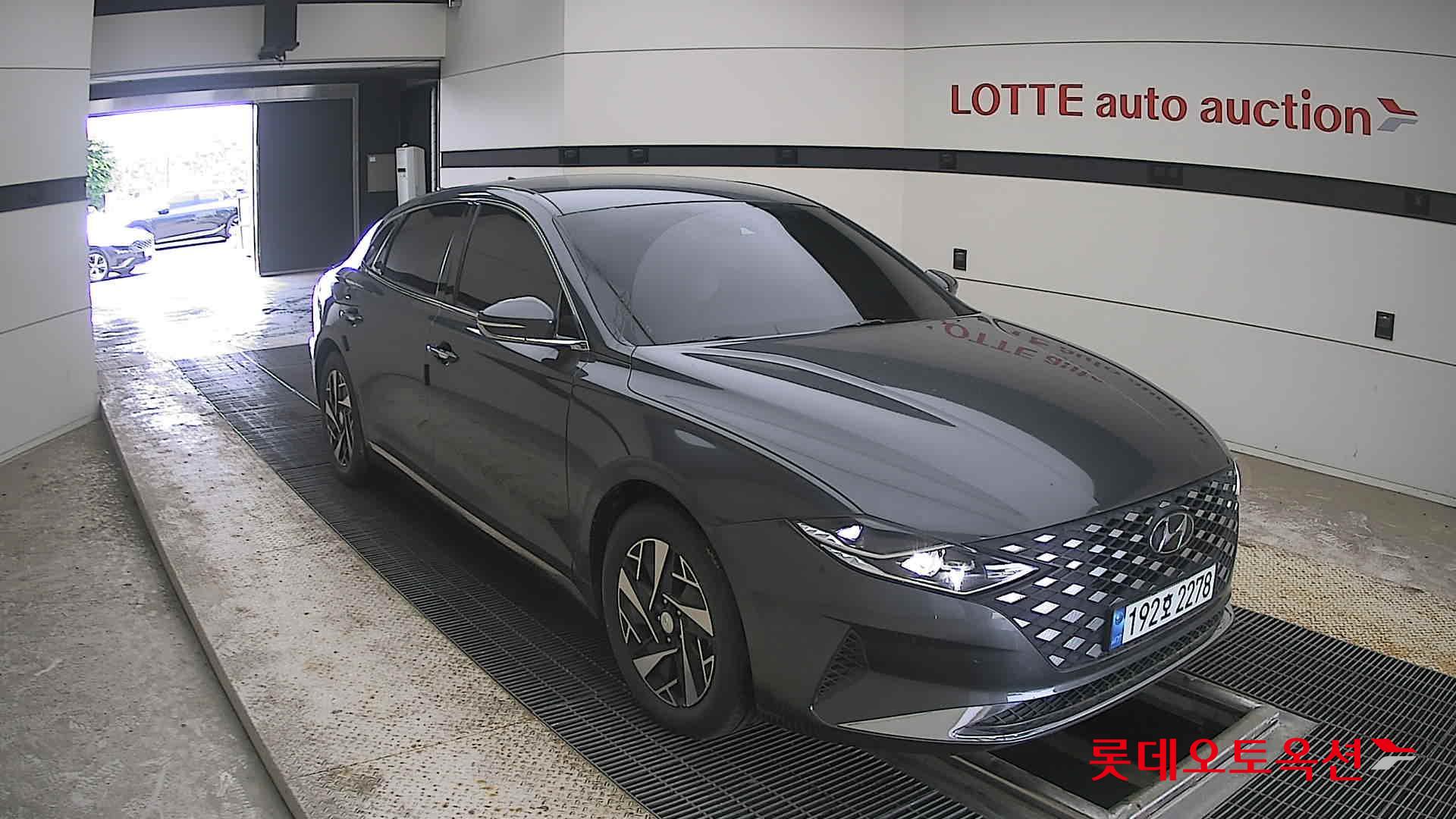 2022 - hyundai grandeur