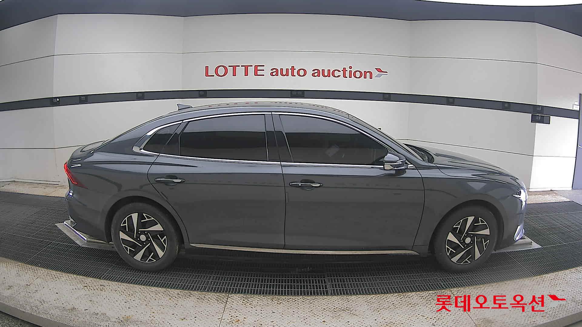 2022 - hyundai grandeur