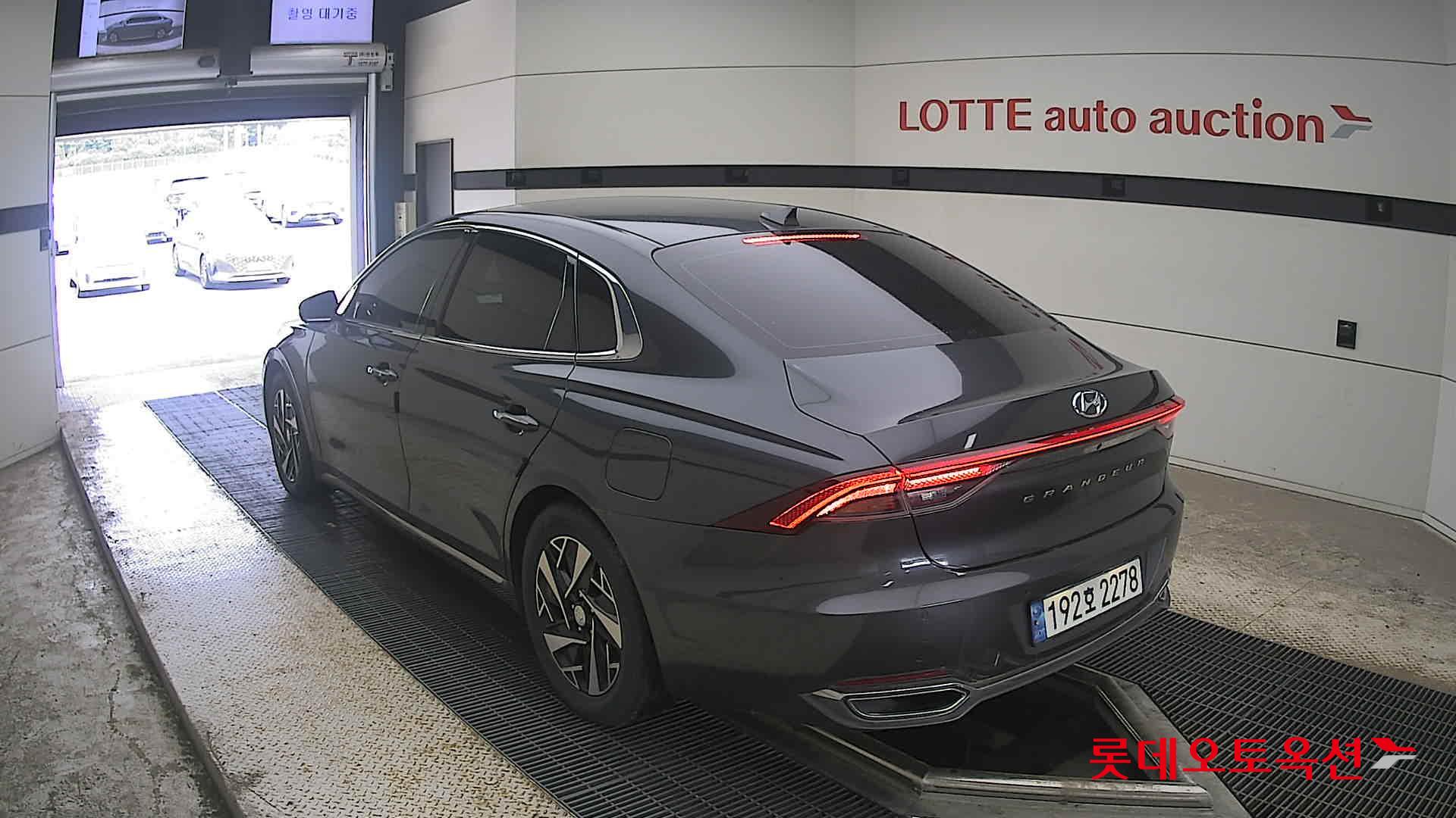 2022 - hyundai grandeur