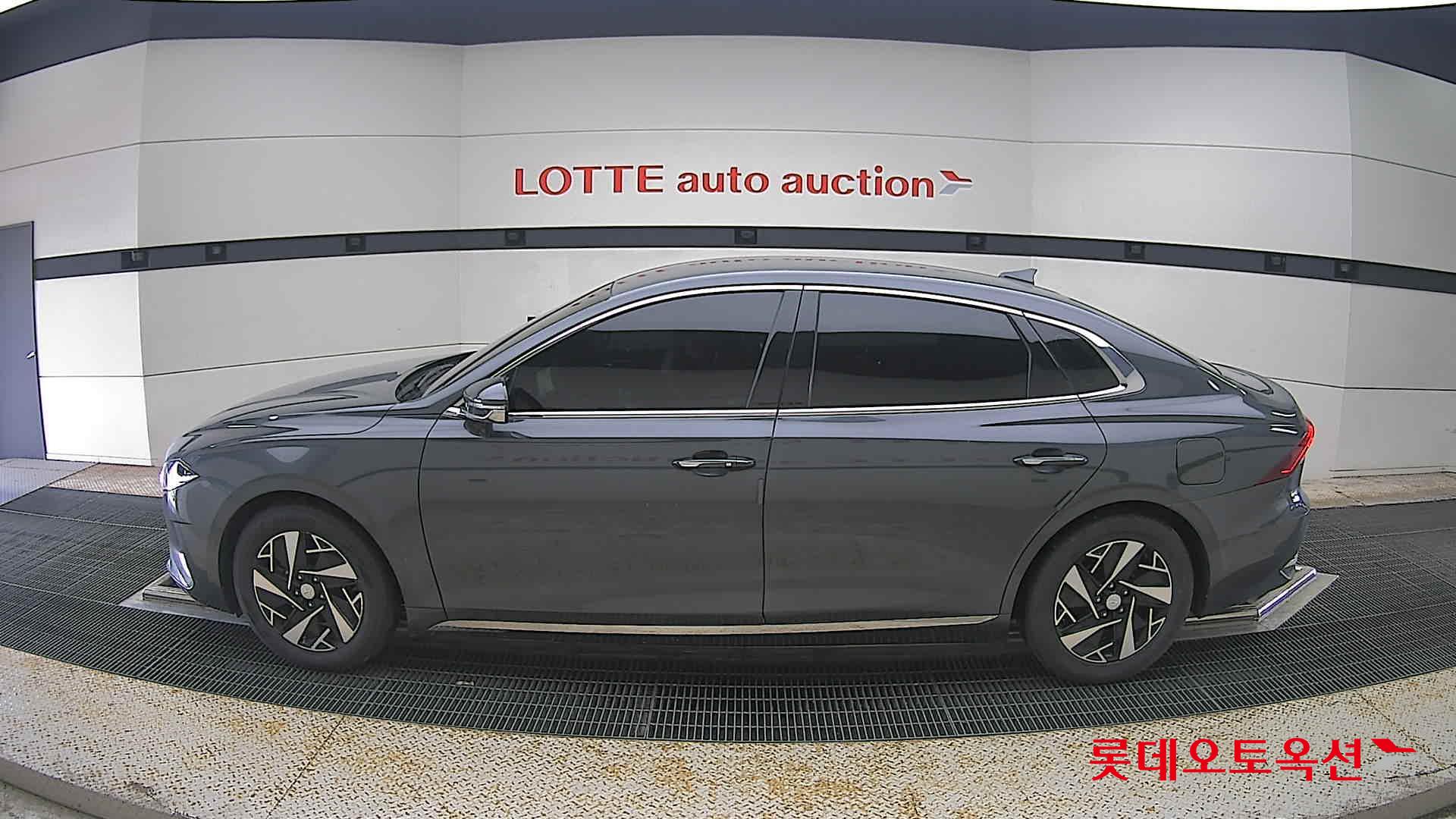 2022 - hyundai grandeur