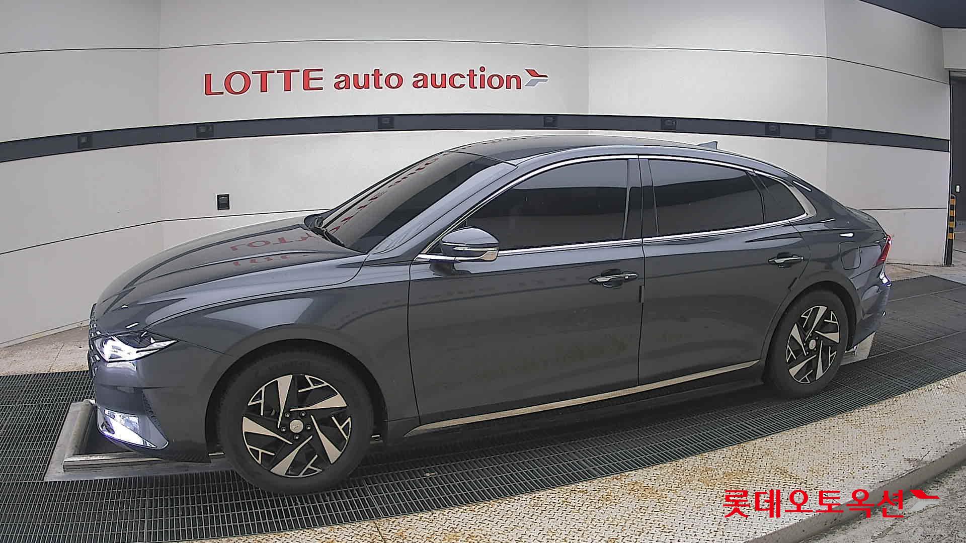 2022 - hyundai grandeur