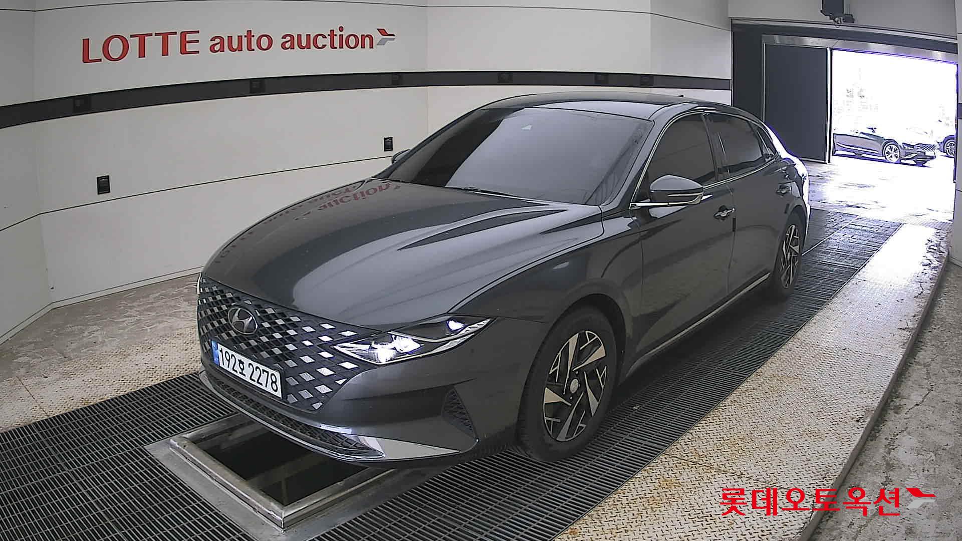 2022 - hyundai grandeur